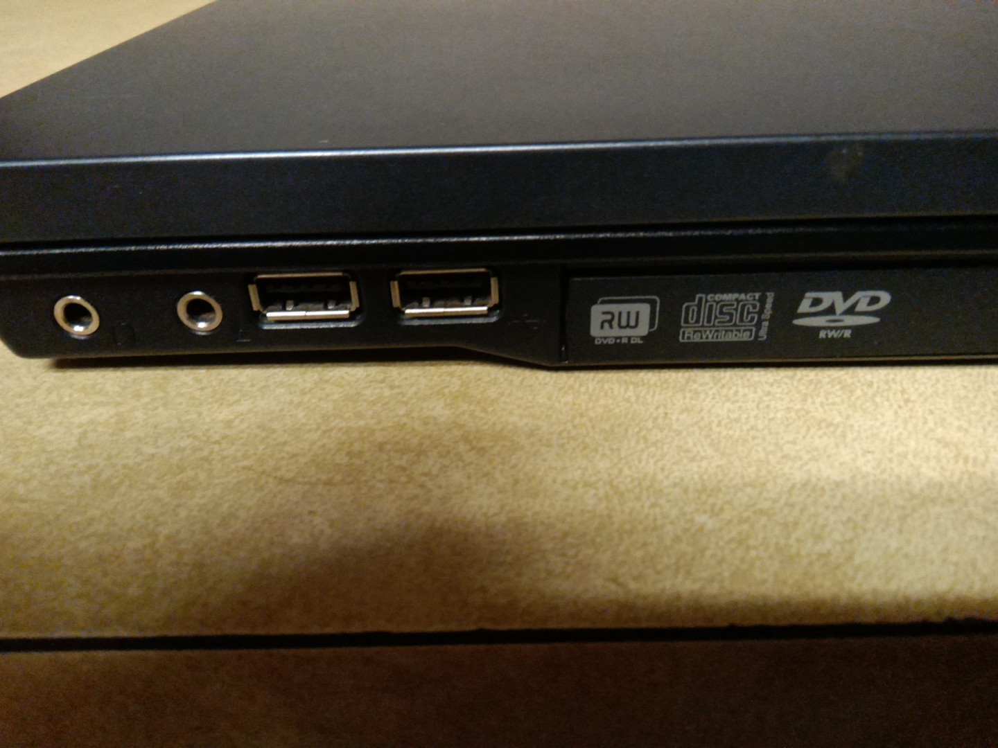 HP Compaq NX 7400 laptop DVD player. Don’t have charger. Being sold as is parts.