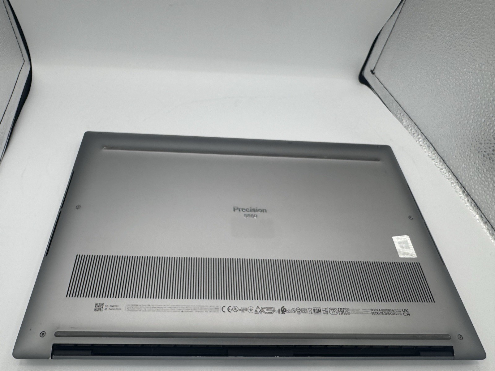 Dell Precision 5560 15.6″ Laptop Intel i7-11800H 16GB RAM 512GB SSD NVidia T1200