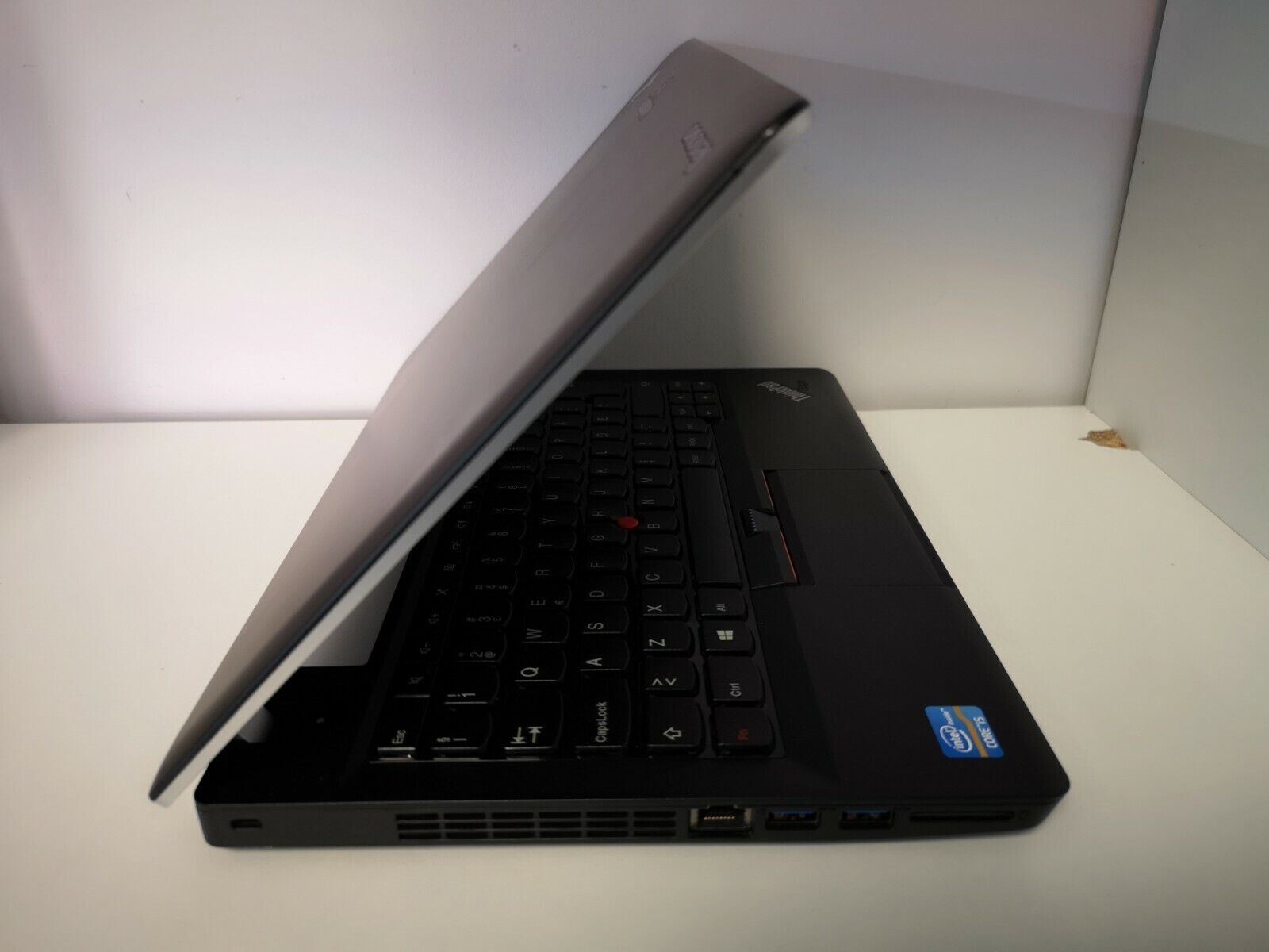 Lenovo ThinkPad Edge E330 i5-3230M 2.60GHz 4GB/128GB SSD 1366x768px 13.3inch