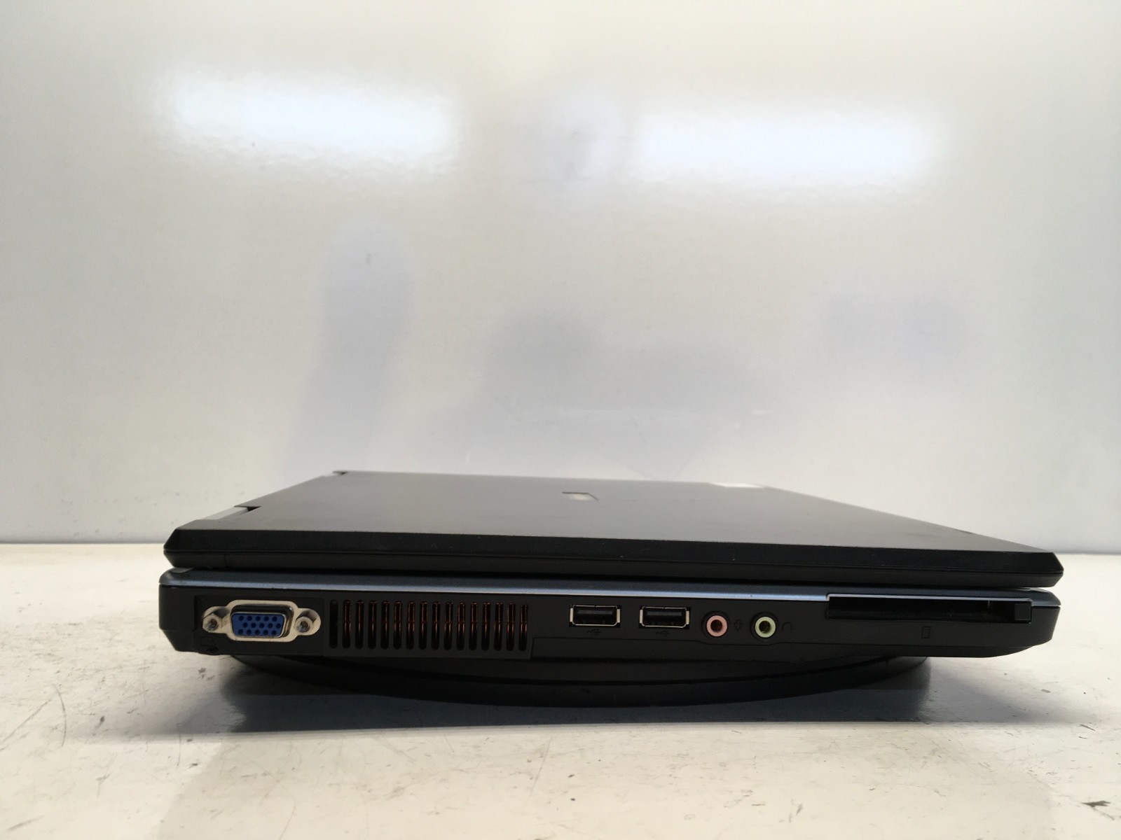 Toshiba Satellite L25-S119 Intel Celeron M 1.5GHz 2 GB NO HDD/Battery Dim Screen