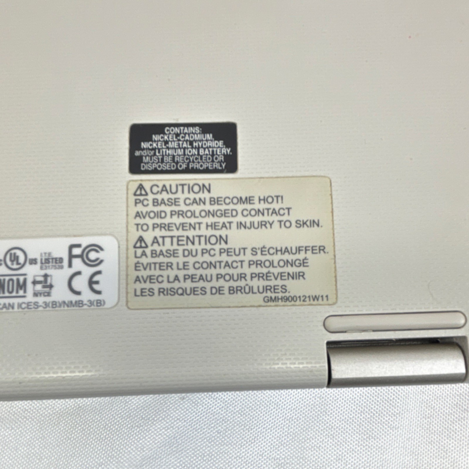 Toshiba Satellite L15W-B1303 Notebook Laptop Intel Processor Silver