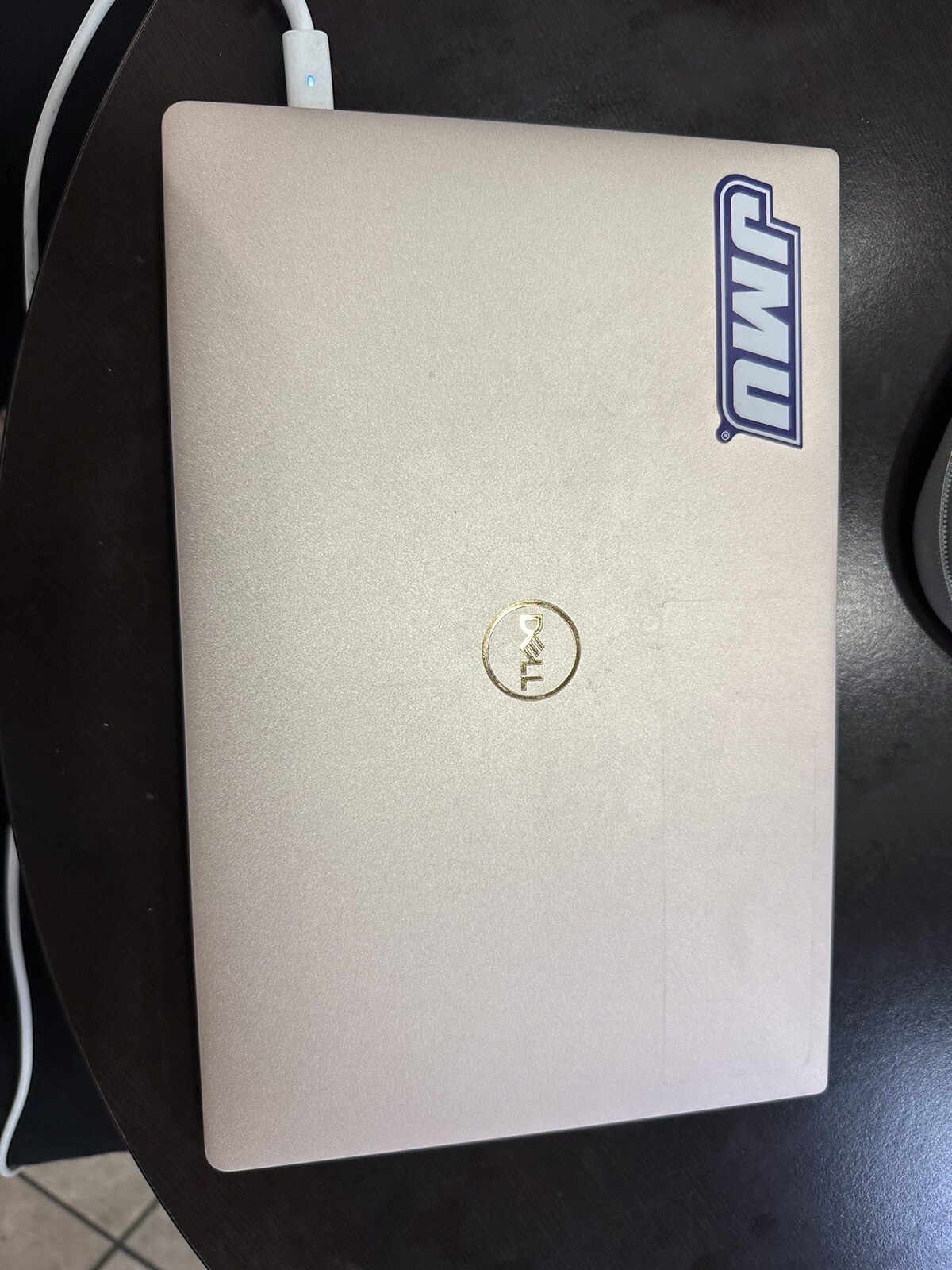 Dell XPS 13 9380 13.3″ (512GB SSD, 2.13GHz i7-8565U, 16GB RAM) Laptop – Gold