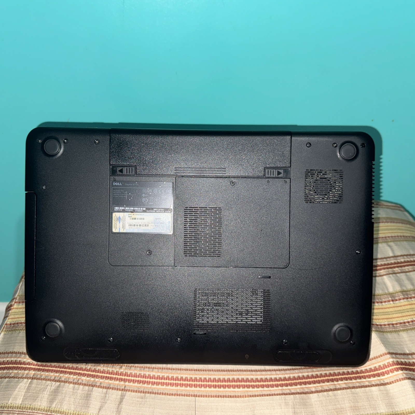 Dell Inspiron N7110 Laptop i5-2430M 2.40GHZ 8GB 240GB SSD W10H Bad Trackpad