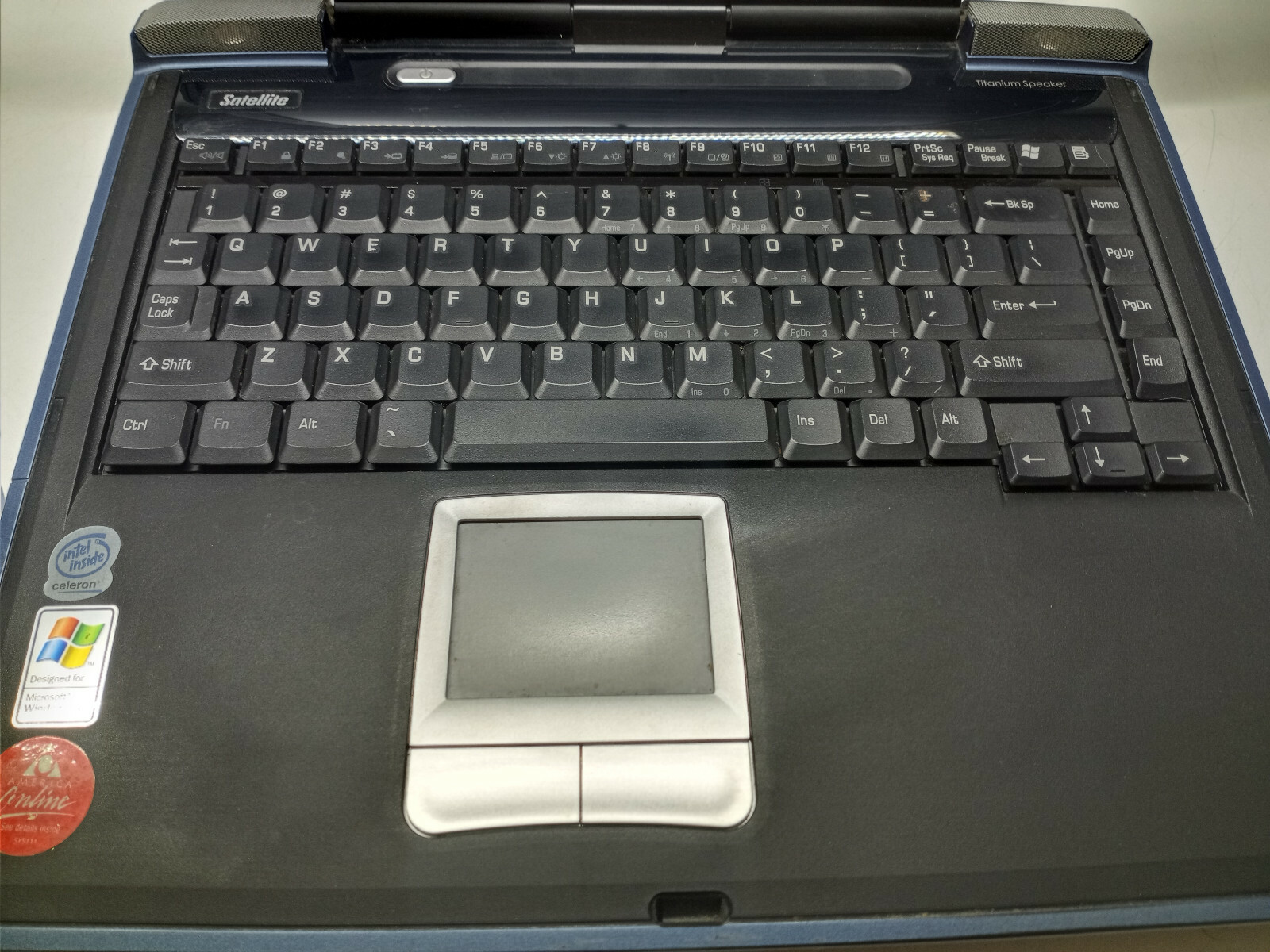 Toshiba Satellite A10-S127 Laptop NO HDD,CPU,Ram No AC Adapter FOR PARTS