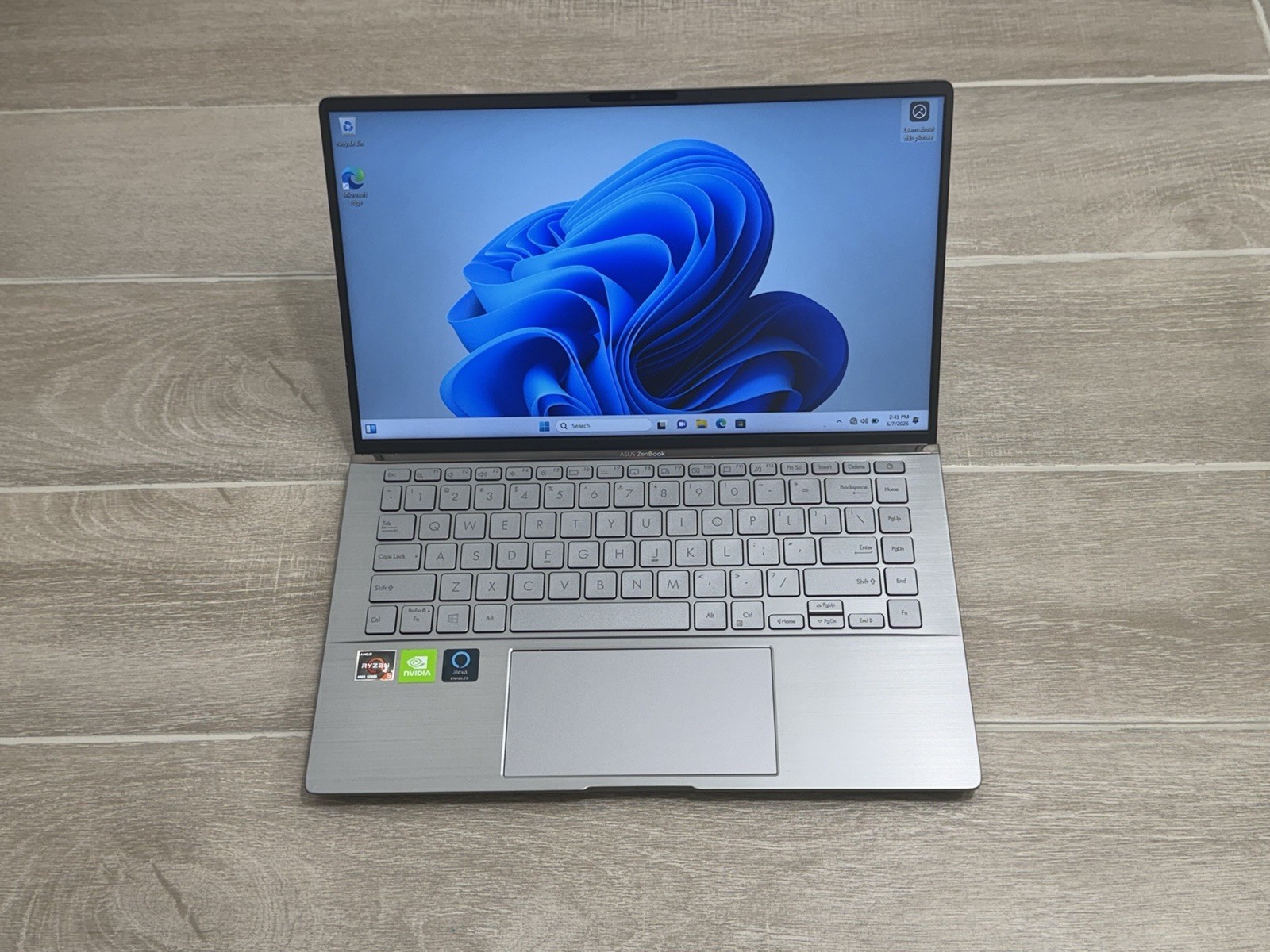 Asus ZenBook Q4071 14″ Ryzen 5-4500U GeForce MX350 8GB RAM 256GB SSD