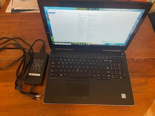 Dell Precision 7520 15.6″ XEON CPU E3-1545M V5 @2.9GHz 32GB, 512 SSD
