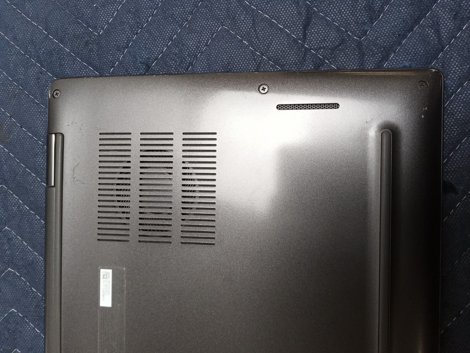 Dell Latitude 7420 | i5-1145G7@2.6GHZ | 16GB RAM | BROKEN SCREEN & HINGE | READ