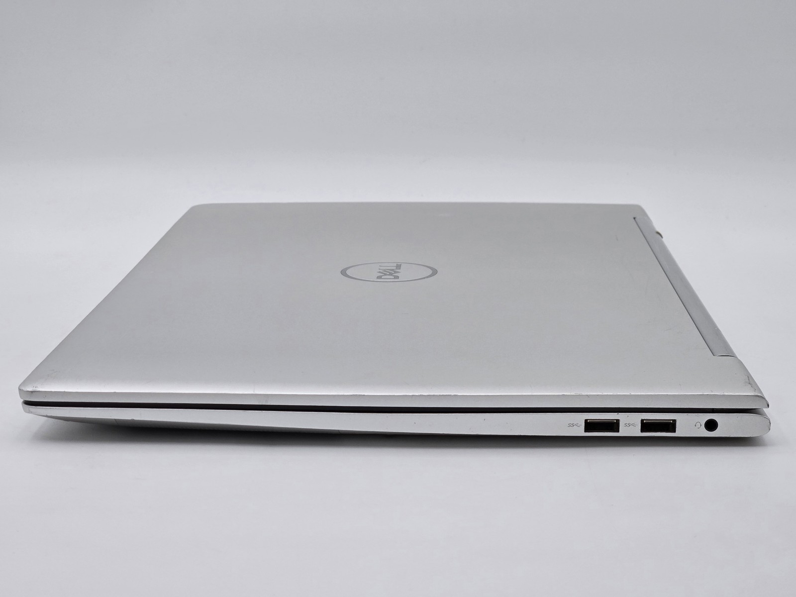 Dell Inspiron 7791 2-in-1 17″ FHD Touch I7-10510U 256GB SSD 8GB W11P MX250