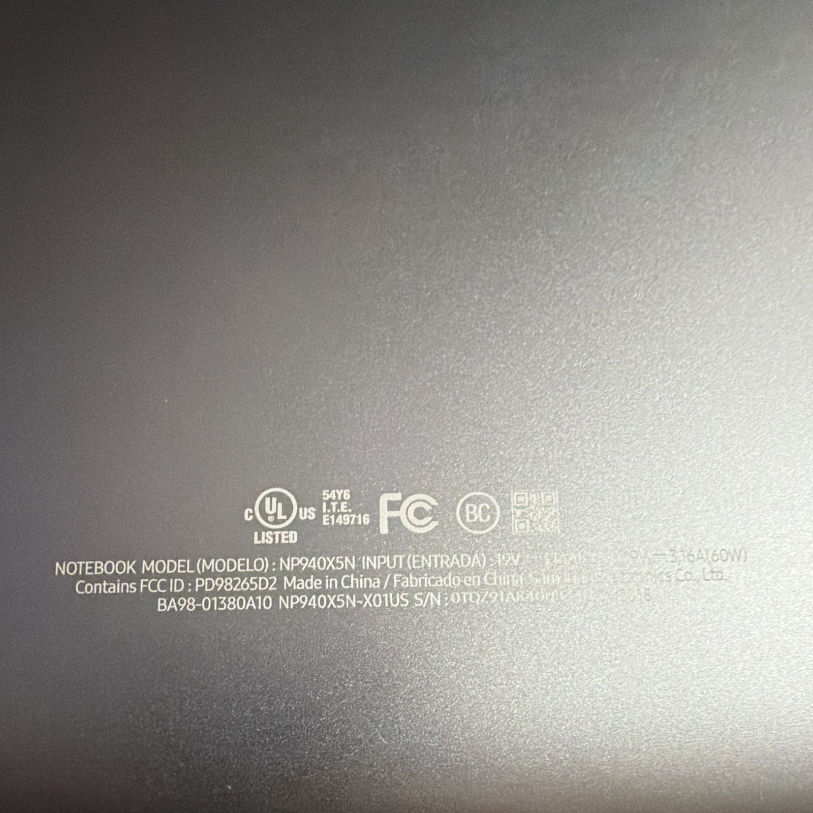 Samsung Notebook 9 Pro 15″ i7 16GB 256GB SSD Win10 Silver w/ Charger