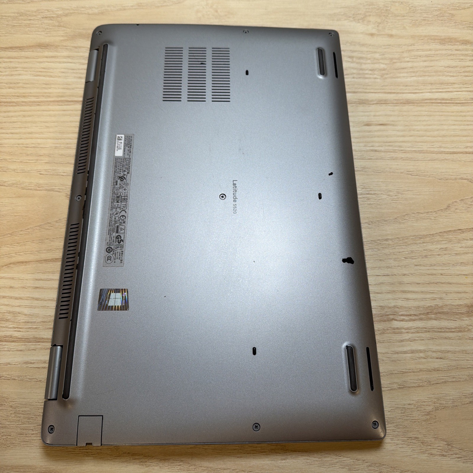 Dell Latitude 5520 i5-1145G7 16GB 512GB SSD 15″ FHD Win11 – Good Cond