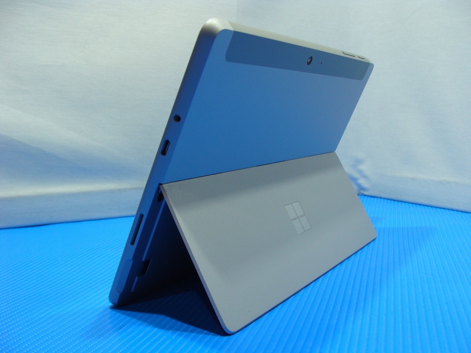 MS Surface Go M1824 10″ 1800×1200 TOUCH pentium 4415Y 1.6GHz 4GB 64GB Win11 Home