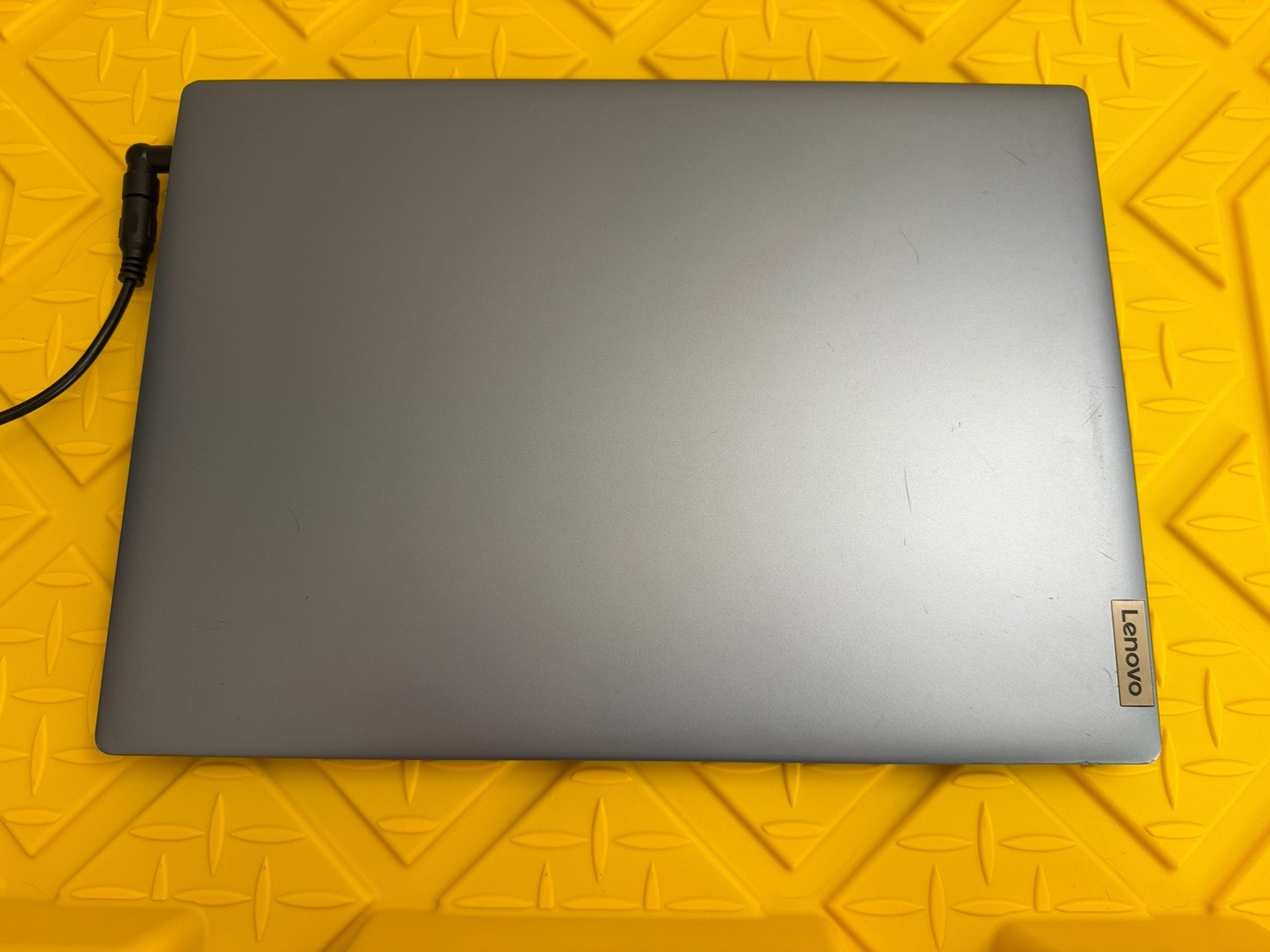 Lenovo IdeaPad 1 14IGL7 14″ Pentium Silver N5030 1.1GHz 4GB RAM No SSD