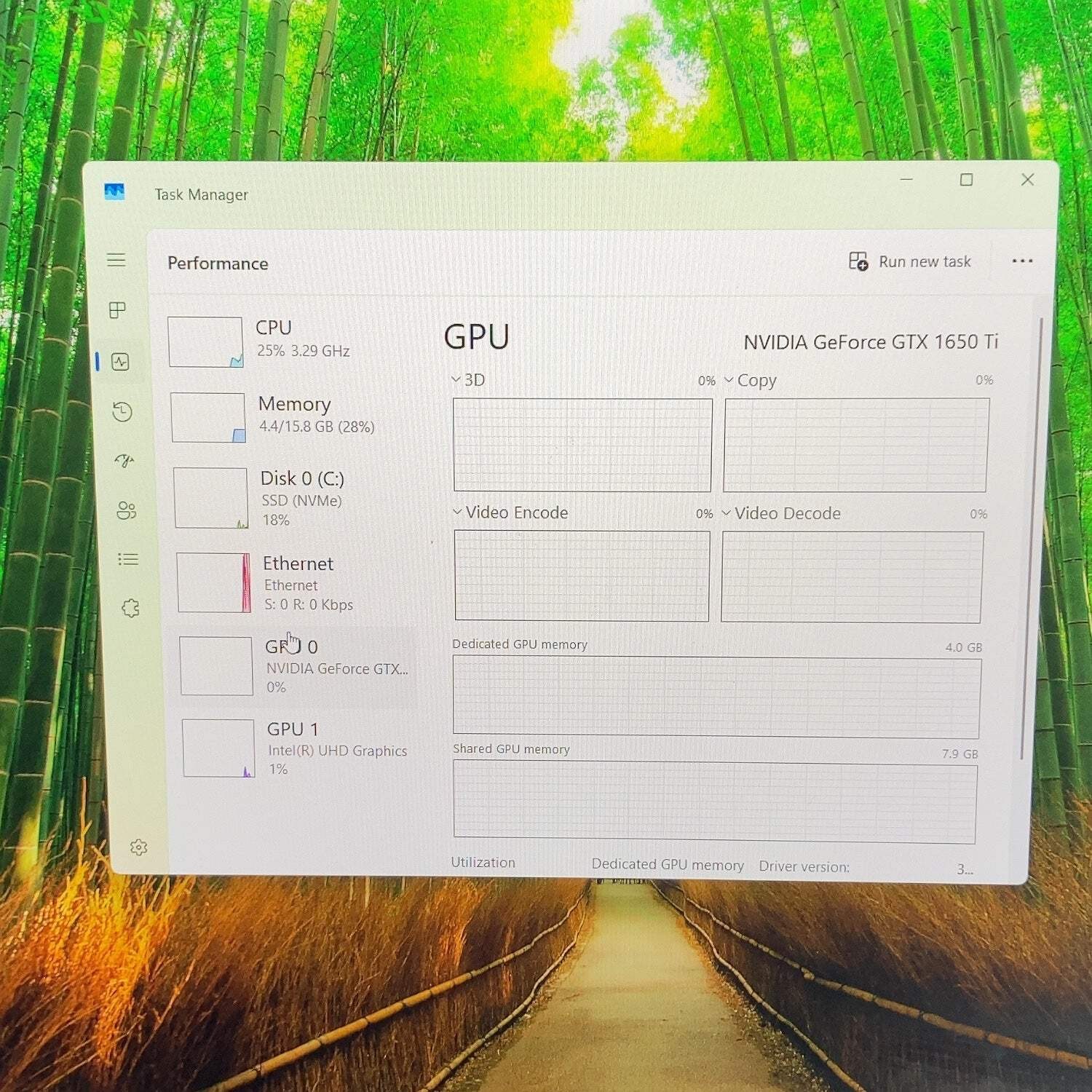 Dell XPS 9500 15.6″ i7-10875H 2.3GHz 16GB RAM 512GB SSD 1650Ti GPU WIN 11
