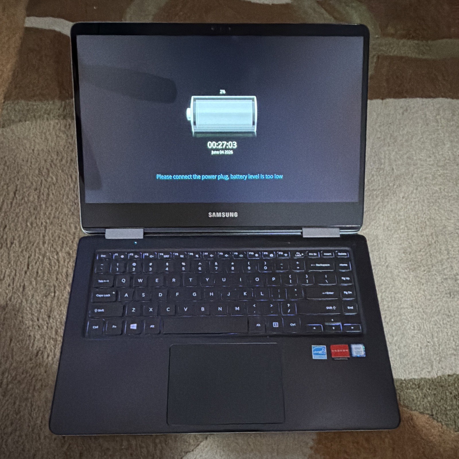 Samsung Notebook 9 Pro 15″ i7 16GB 256GB SSD Win10 Silver w/ Charger