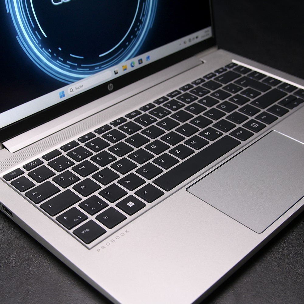 HP ProBook 445 G9 // AMD Ryzen 5 5625U, 16GB RAM, 512GB SSD