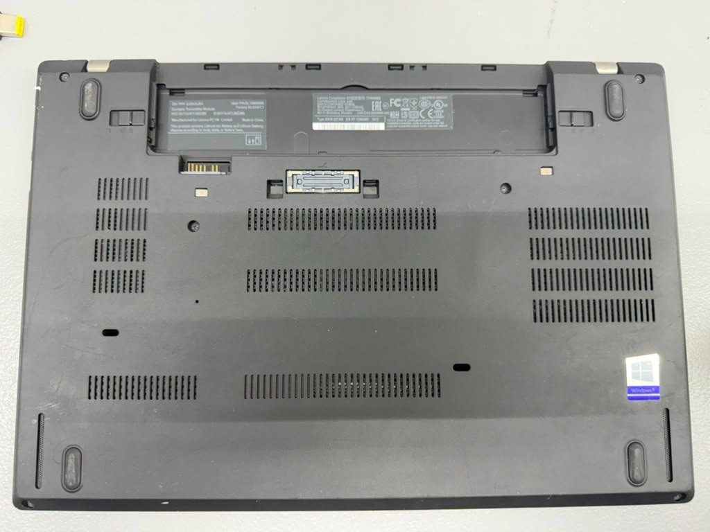 Lenovo ThinkPad A475 Untested Minimal Wear No Battery