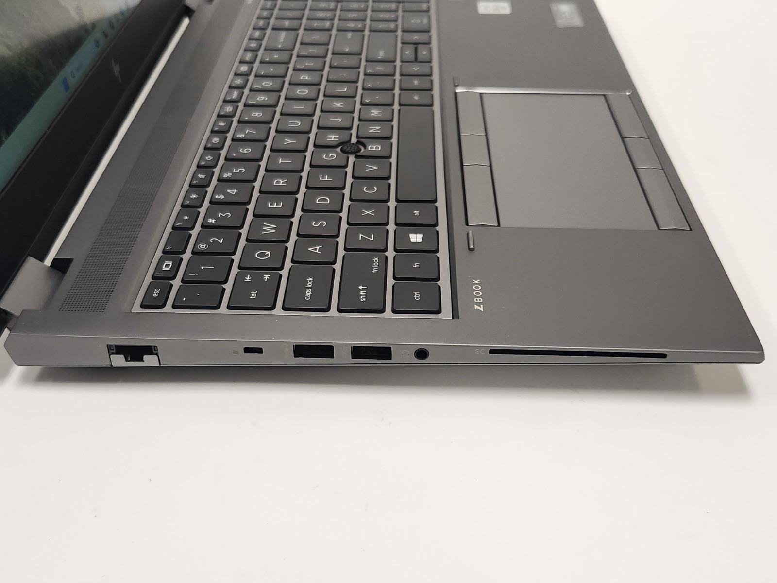HP ZBook Fury 15 G7 15.6″ i7-10850H 2.7GHz 8GB RAM 512GB SSD W11P Quadro T2000