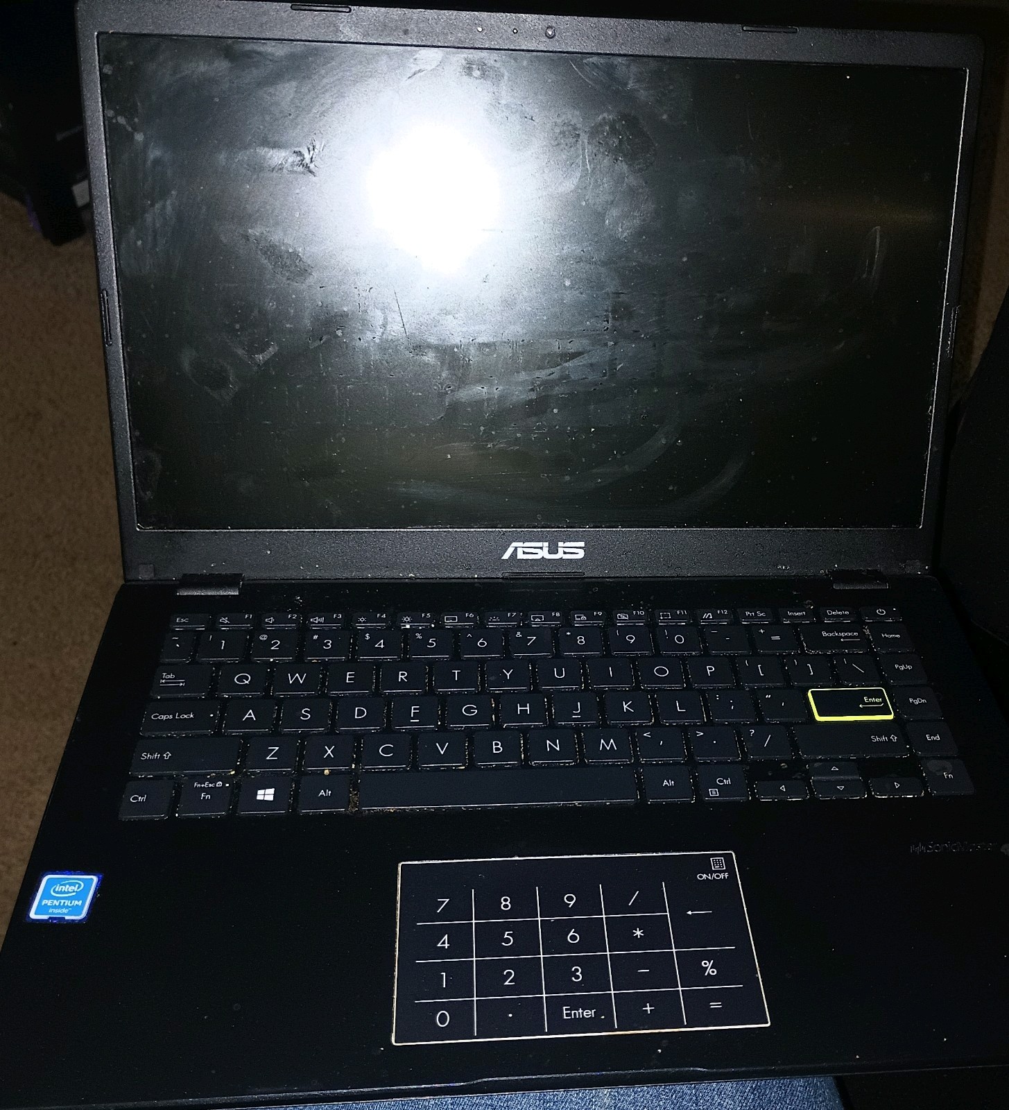 ASUS E410 14.0″ (64GB eMMC, Intel Celeron N4020, 1.1 GHz, 4GB RAM, Intel HD…