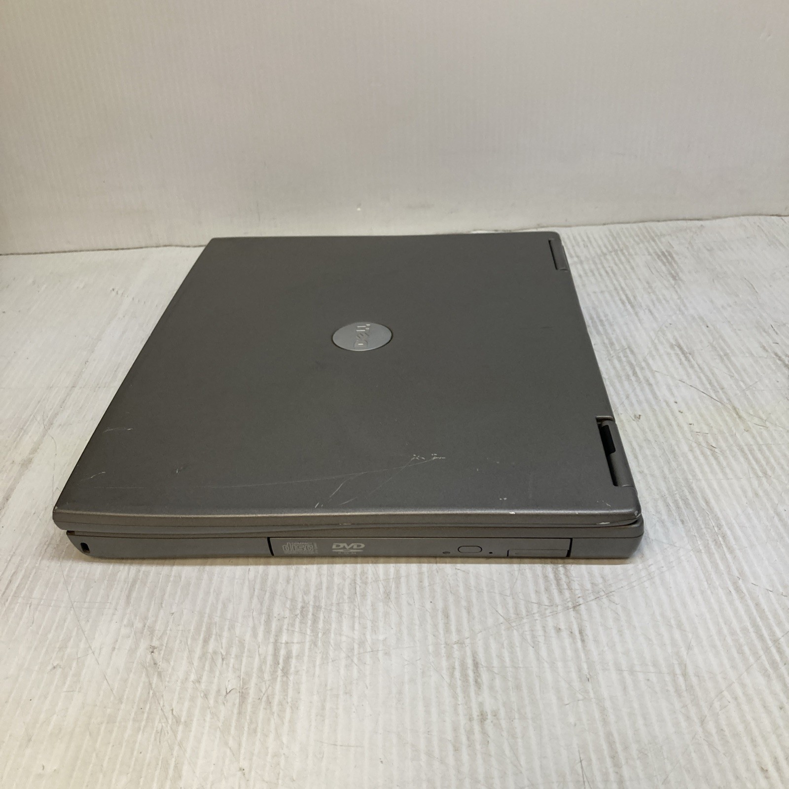 Dell Latitude D600 Intel Pentium M 1.6GHz 1 MB NO HDD Boot to BIOS