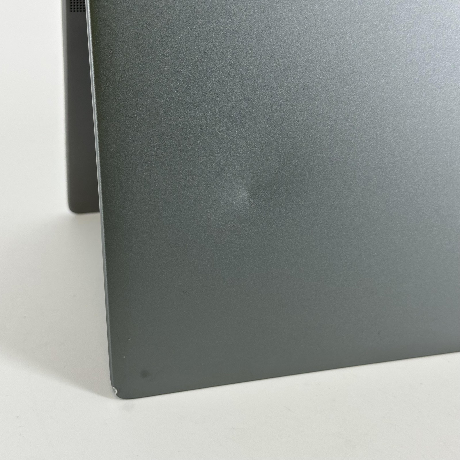 Dell Latitude 7450 14 QHD+ TOUCH 3.8 GHz Ultra 7 165H 32GB 256GB SSD BENT FRAME