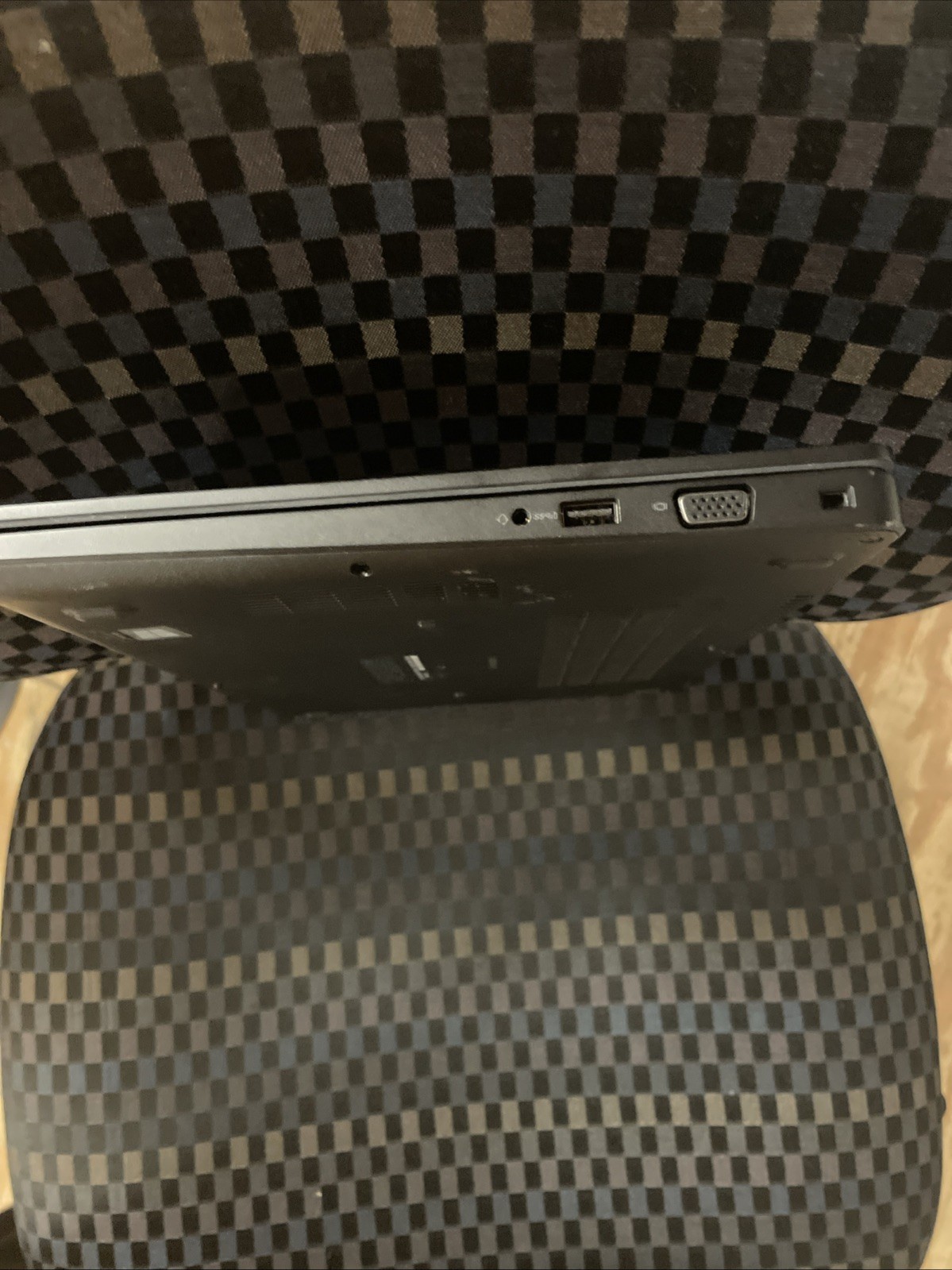 Dell 5490 Latitude 14-Inches i5-8500U 8GB RAM 256GB SSD Laptop