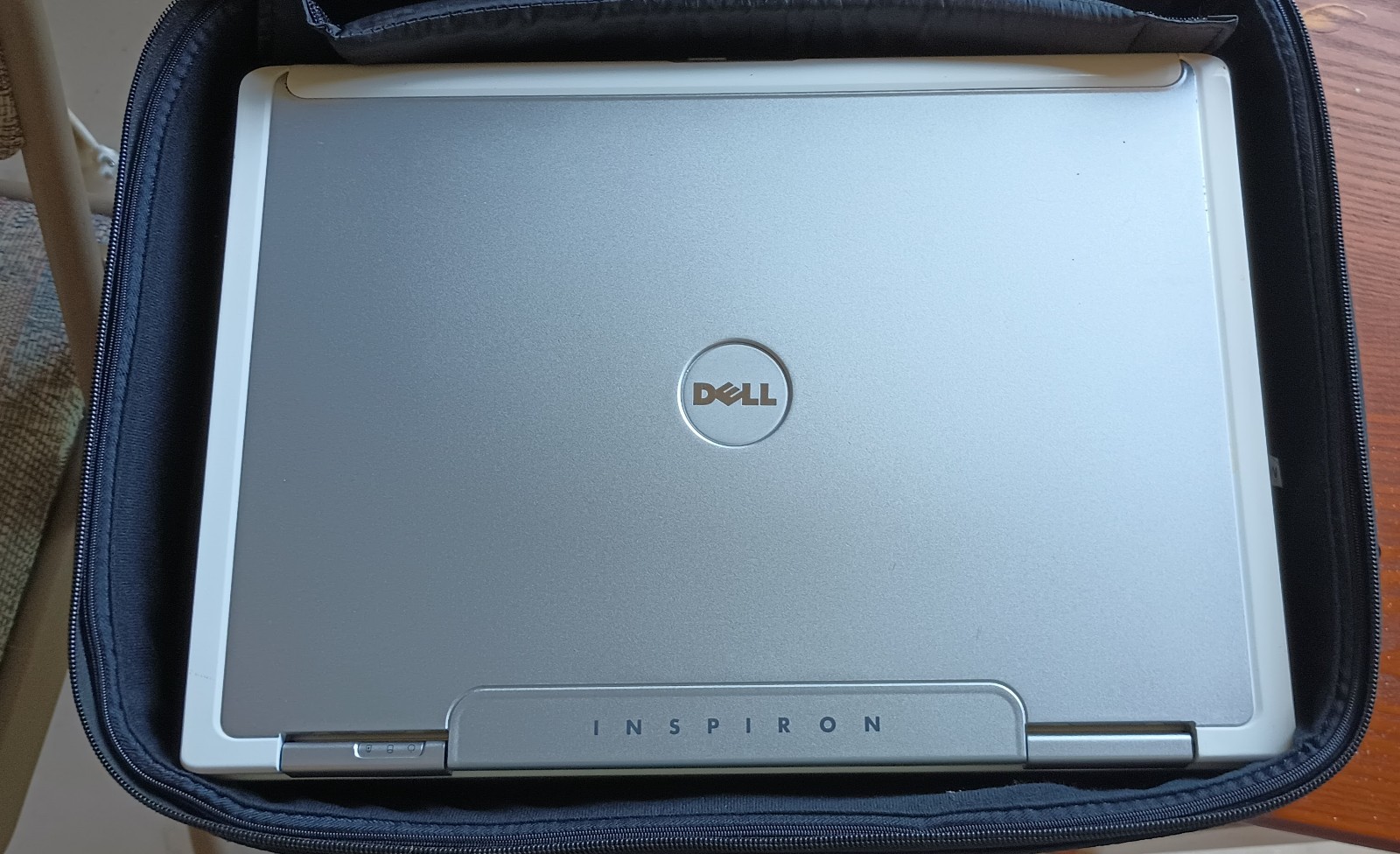 Dell Inspiron E1705 17″ Laptop Core 2 Duo 2.0GHz 1GB RAM 120GB XP ATI X1400