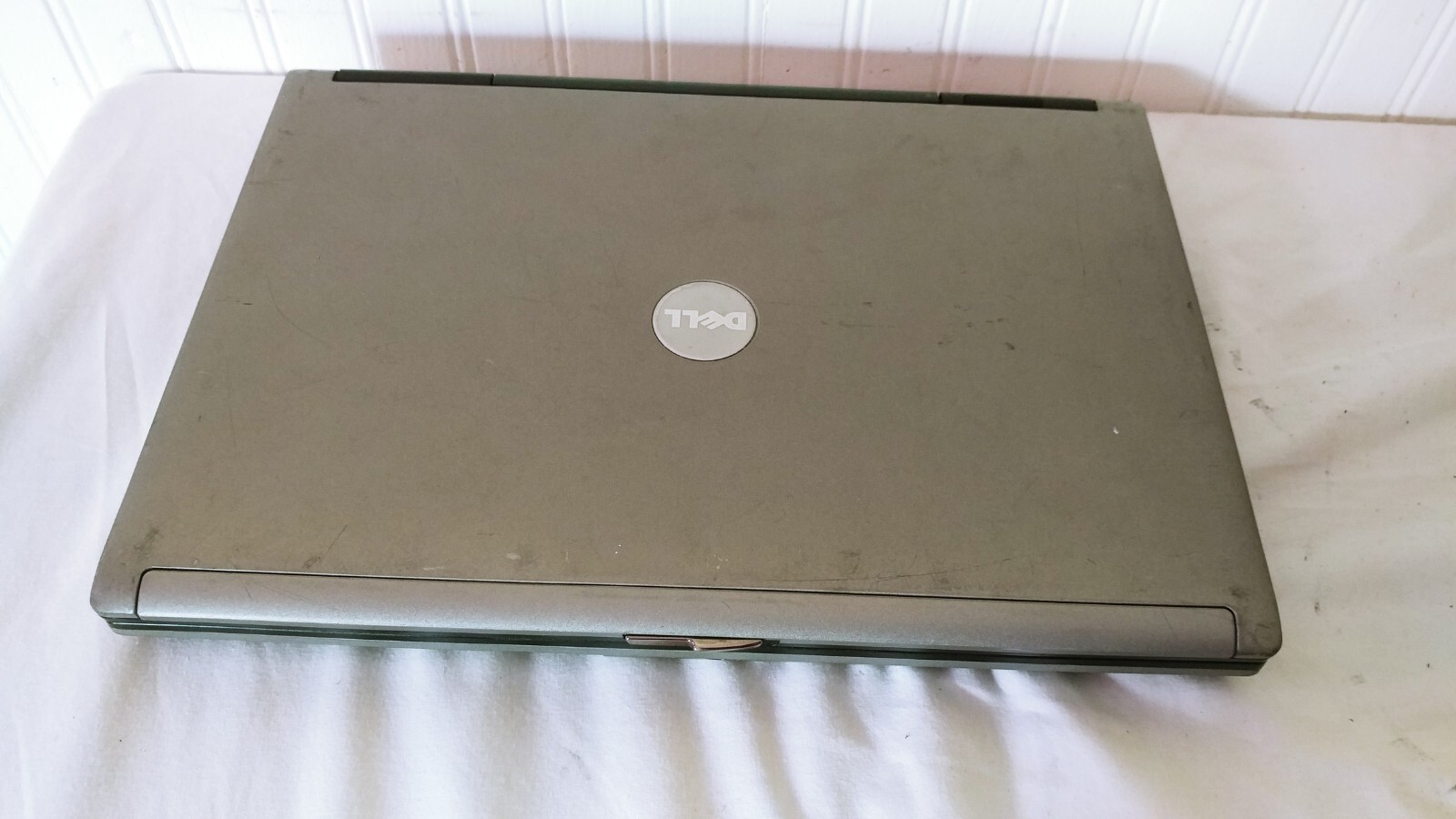 Dell Latitude D620/D630 Retro Laptop Windows XP pro SP3 Serial 320 GB HD 4GB Ram