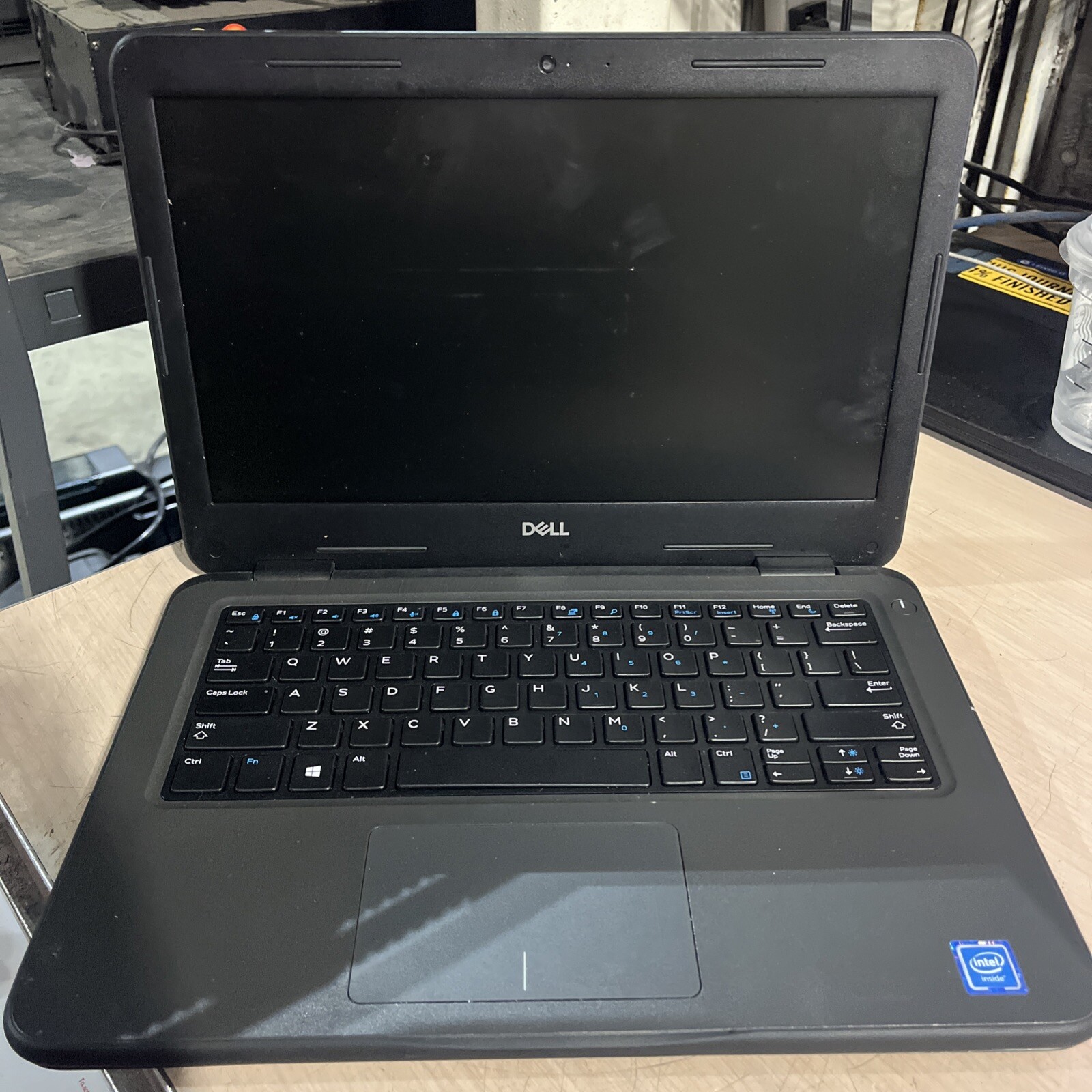 DELL LATITUDE 3310 INTEL CELERON 4205 1.80GHZ 4GB RAM NO HD .