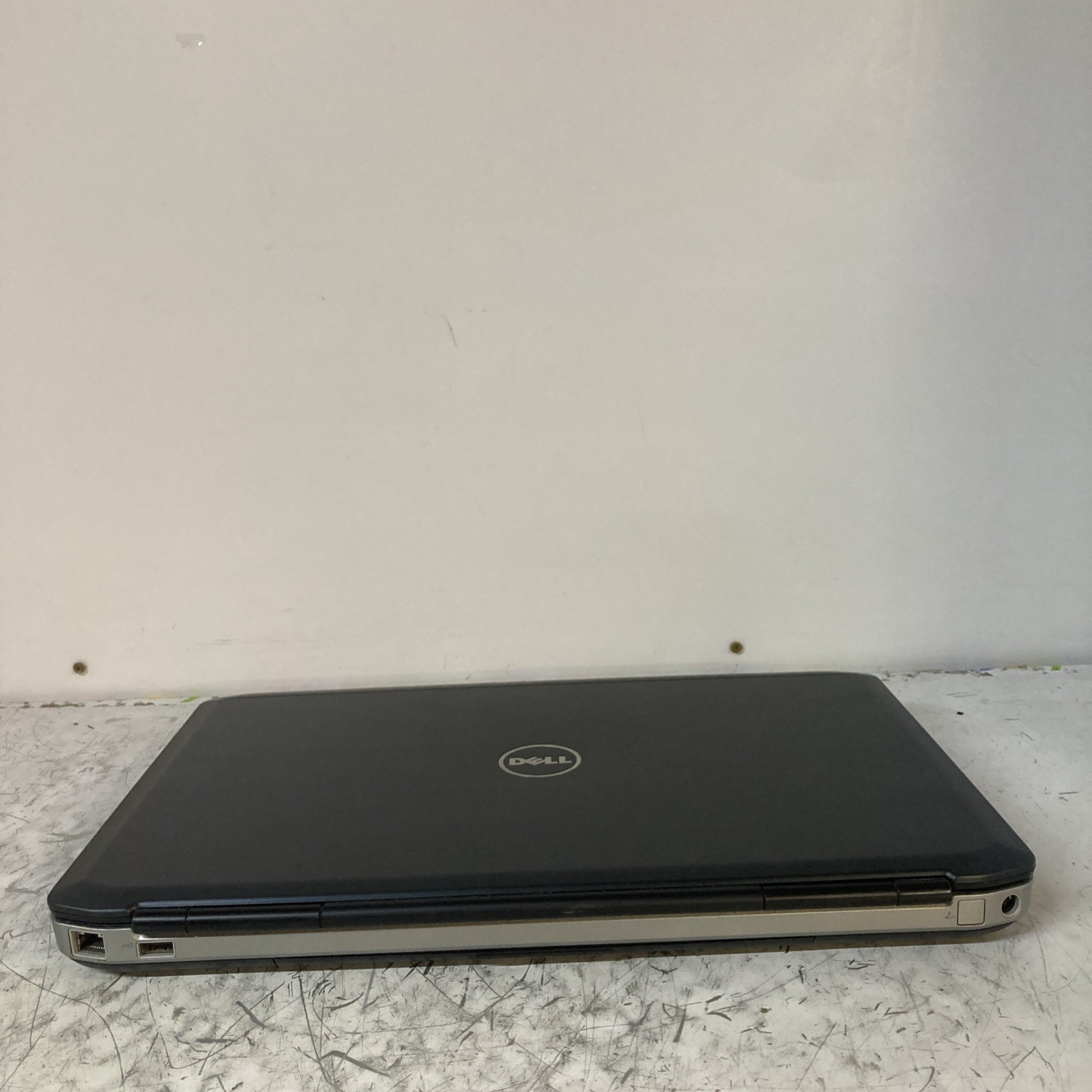 DELL LATITUDE E5530 INTEL I5 3230 2.60GHz 4 RAM no HDD Boot to BIOS