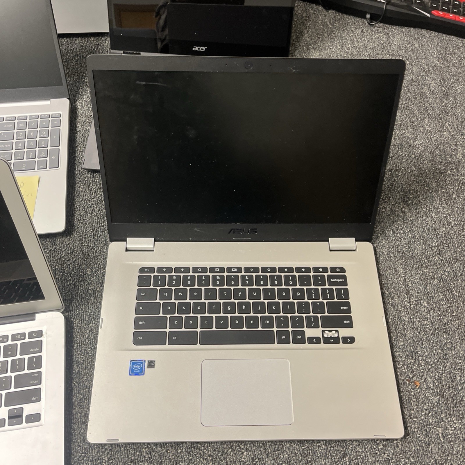 Bulk Laptop Lot 23 MacBook HP Dell ASUS Acer Laptops For Parts Repair Resale