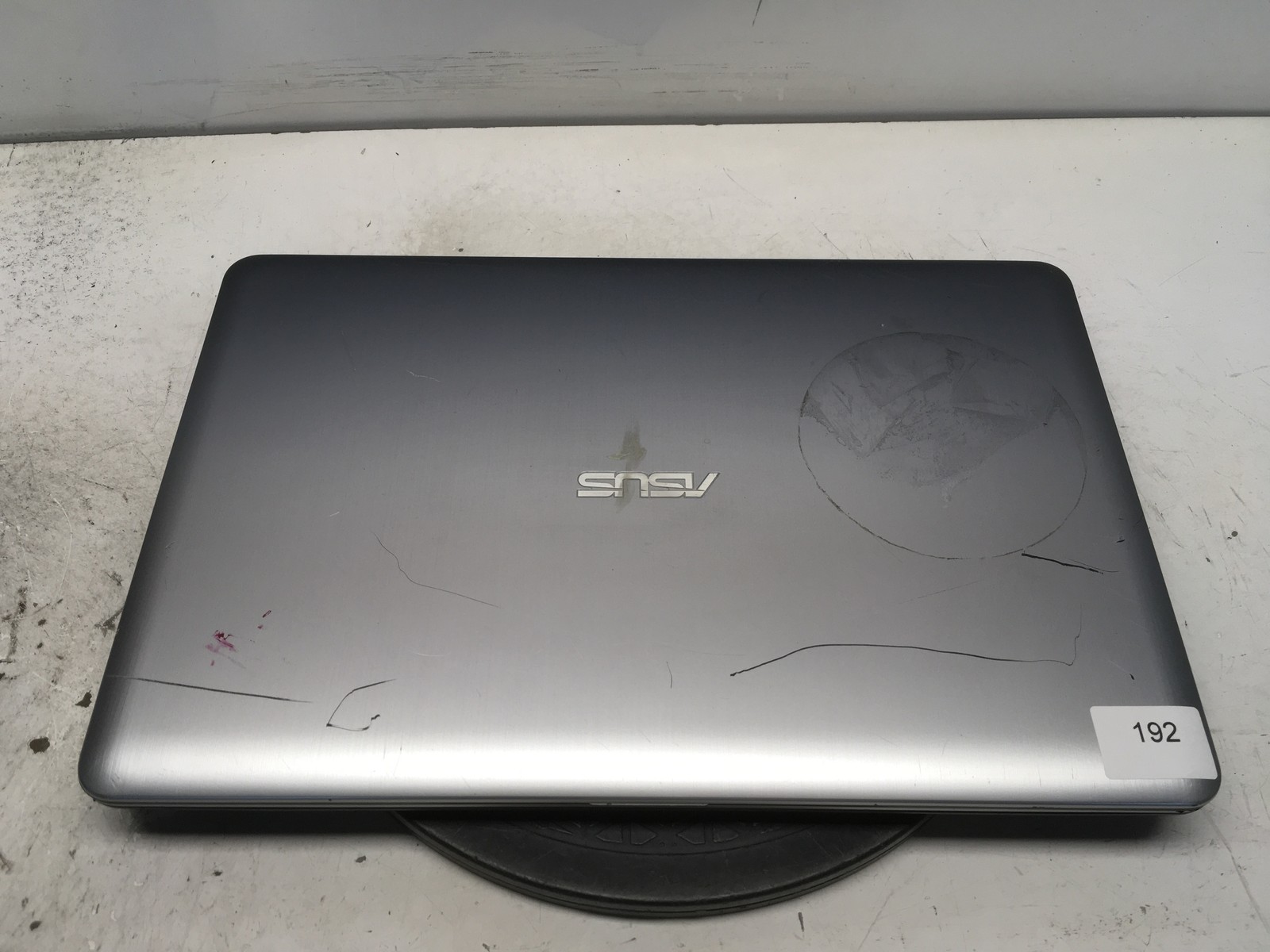 Asus X540SA-BPD0602V Intel Pentium N3700 1.6GHz 4 GB NO HDD No Batt