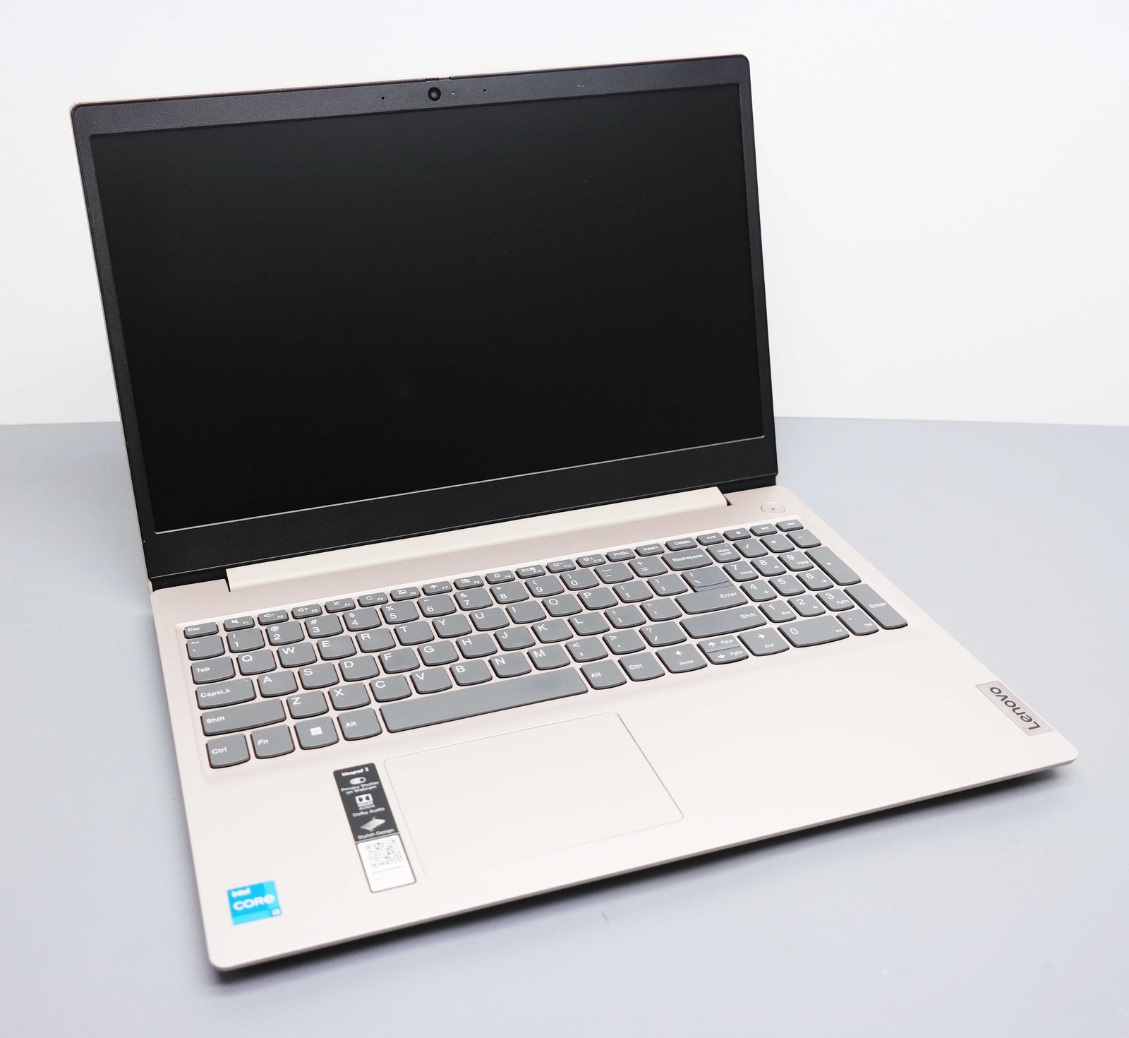 Lenovo IdeaPad 3 15.6″ Core i3-1115G4 8GB 256GB SSD Almond