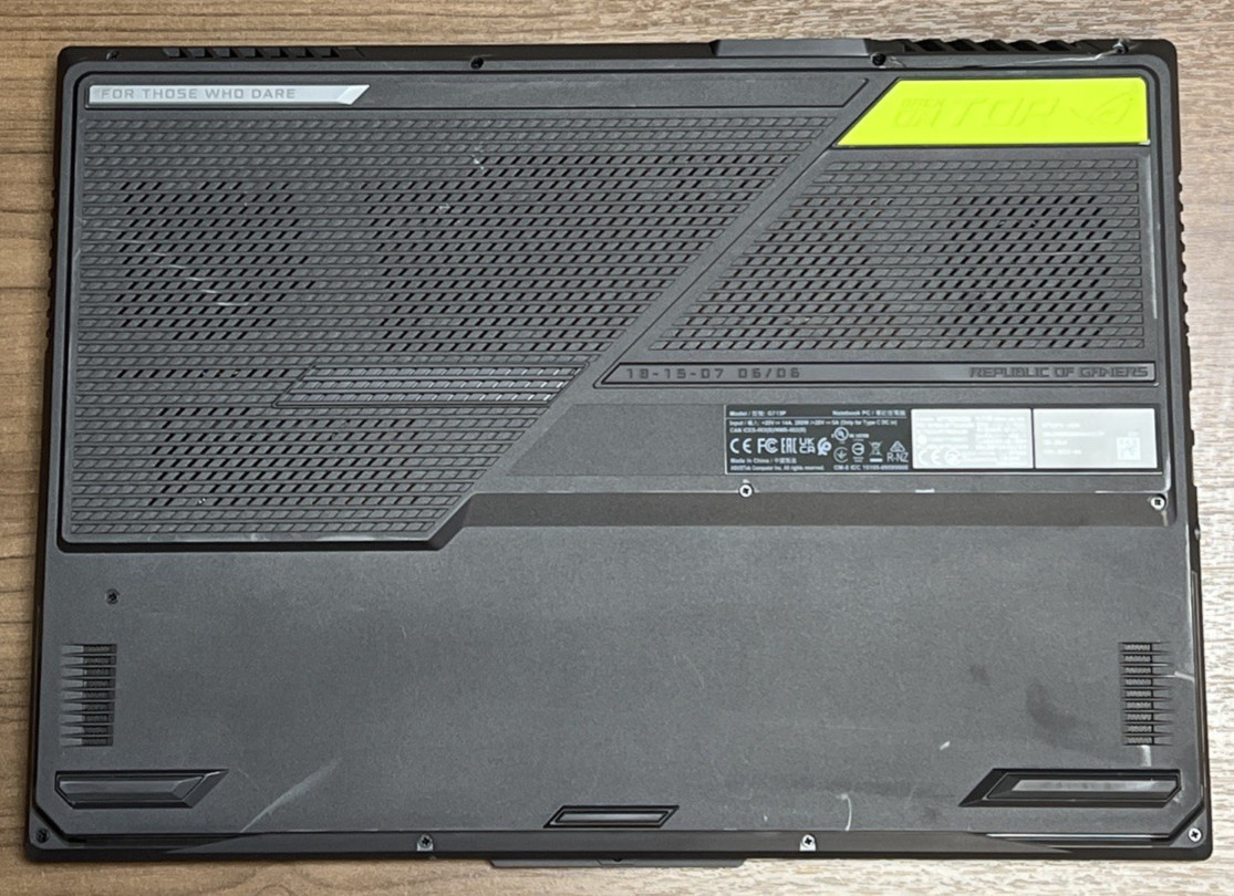 ASUS G713PV-WS94 ROG Strix G17 Ryzen 9 7845HX 512GB 16GB NVIDIA RTX 4060 (8GB)