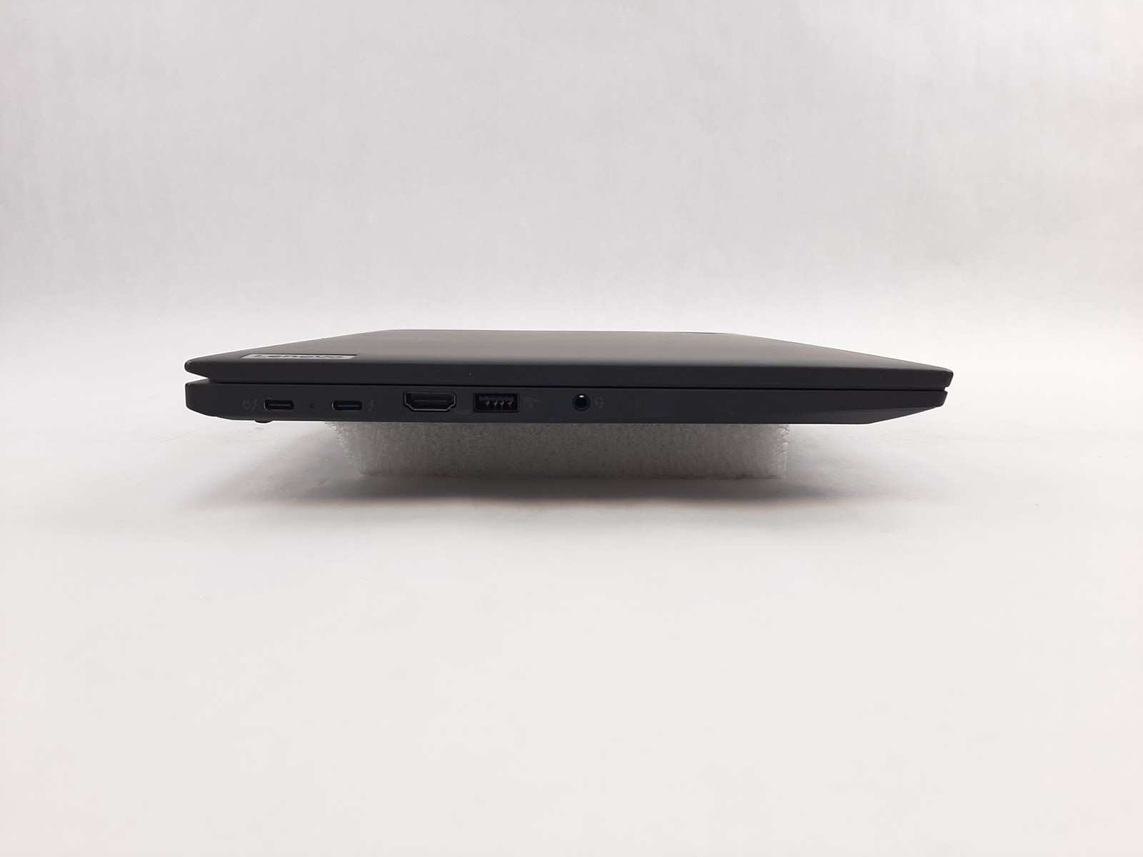 Lenovo ThinkPad T14s Gen 3 i5-1250P 1.70GHz 16GB RAM 256GB NVMe No AC 02 C4*140