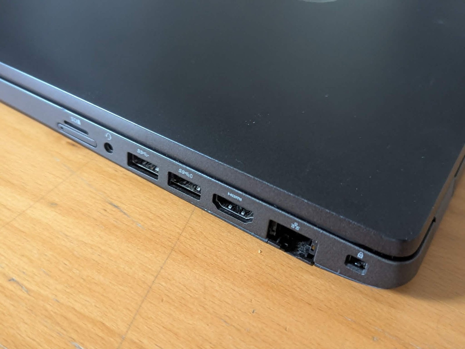 Dell Precision 3541 15.6 Laptop i5-9400H 16GB RAM 500GB SSD Win10 Pro