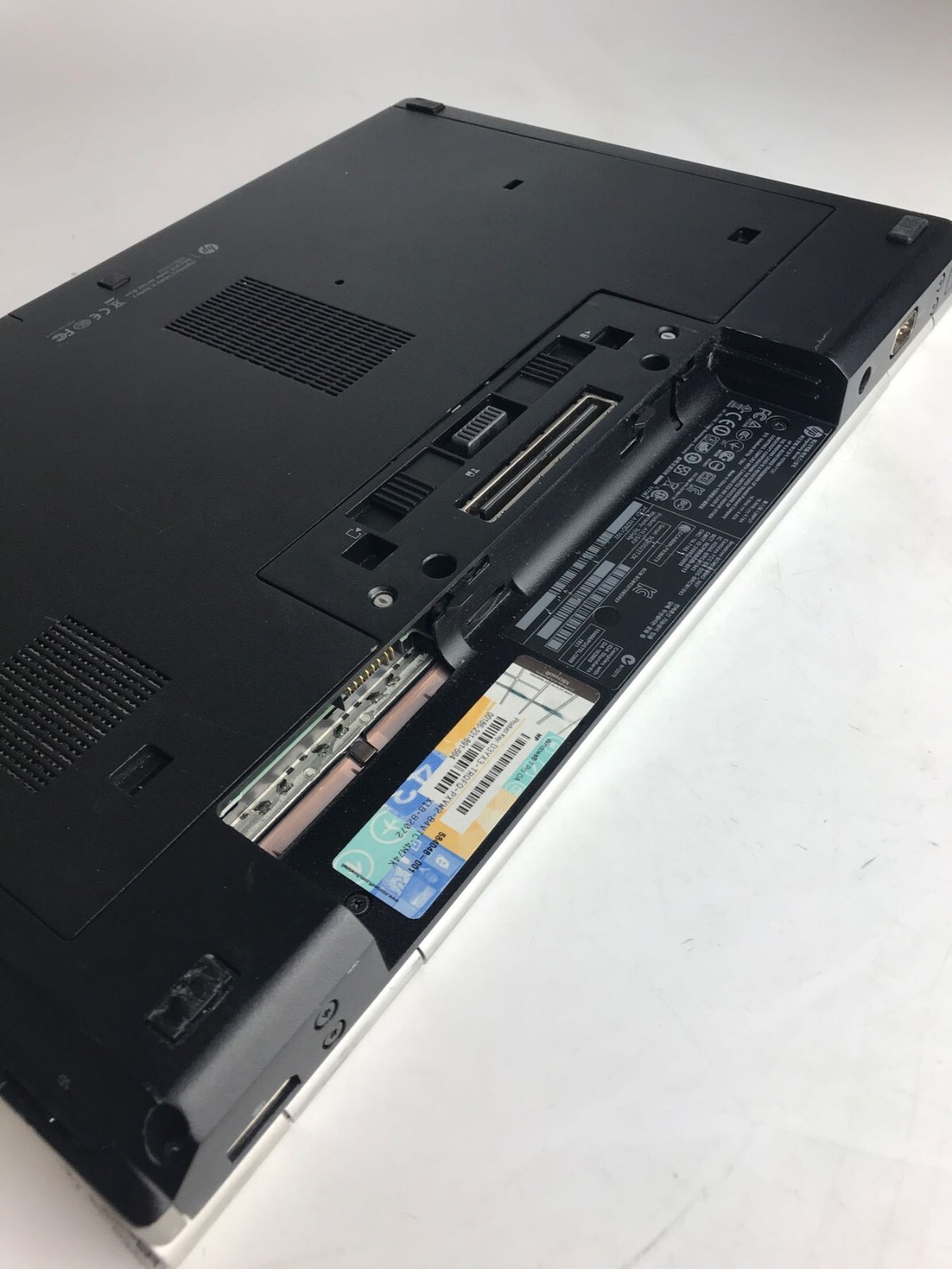 HP Elitebook 8570p Core i7-3740QM 2.70GHz 8GB NO HDD Laptop (READ description)
