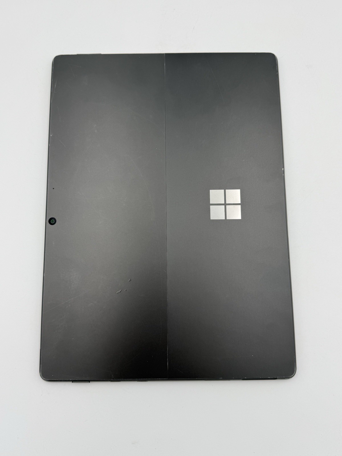 Microsoft Surface Pro 8 13” – i5 11th Gen | 8GB RAM | 256GB SSD (READ DESC) 39C