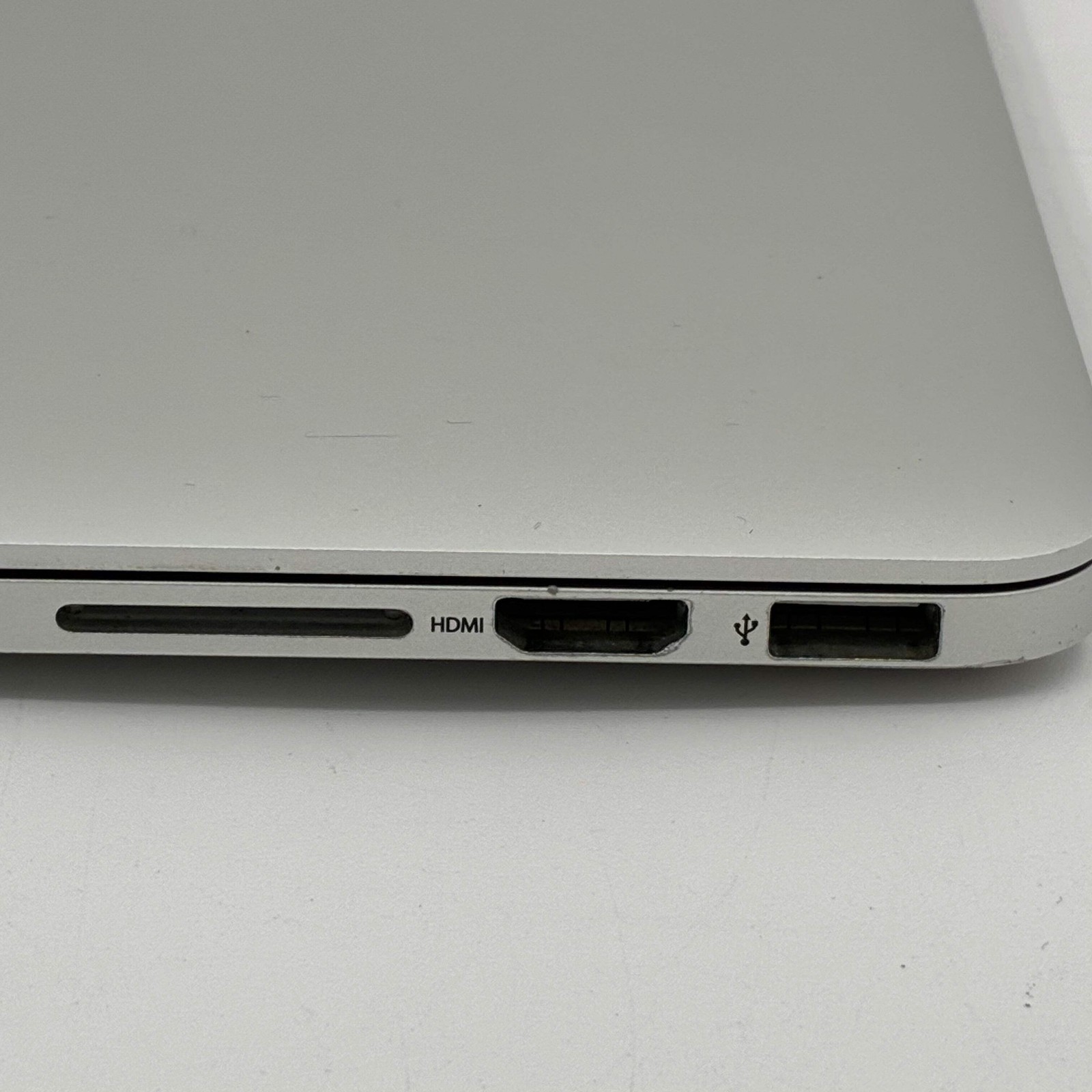 Apple MacBook Pro 13″ 2015 A1502 i5 2.9GHz 8GB 512GB SSD Silver Retina – Needs B