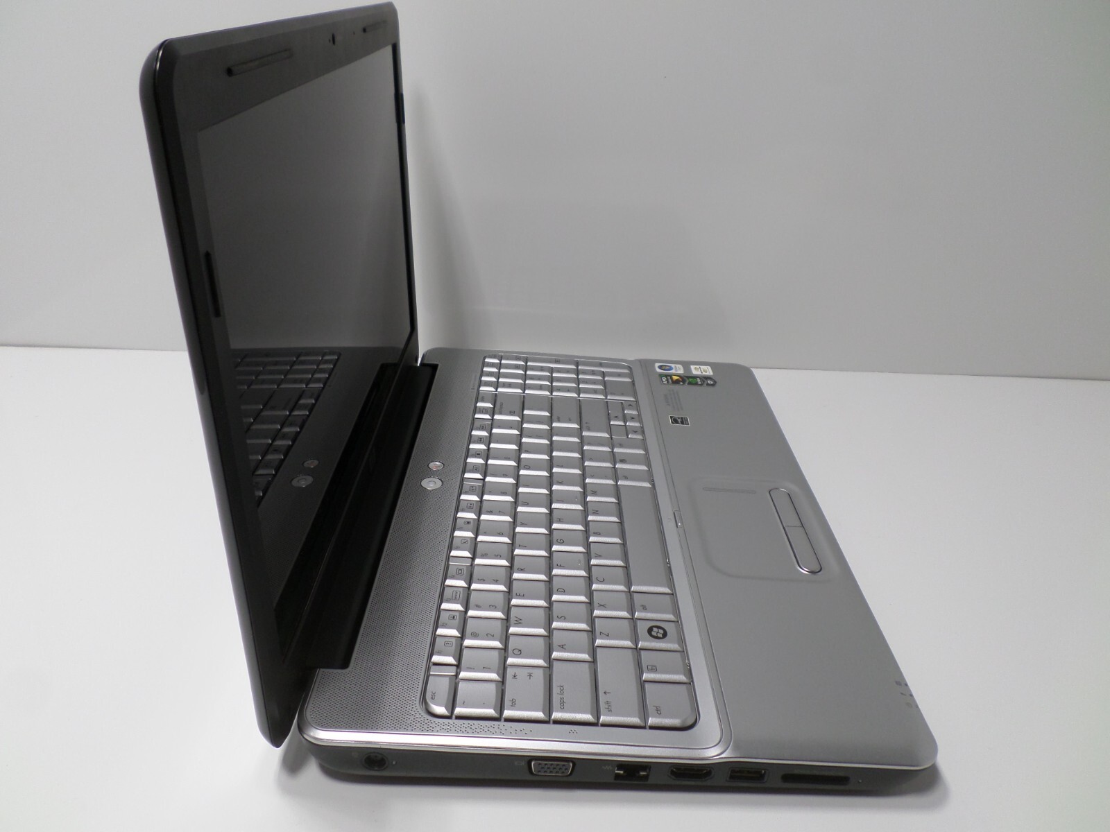 HP G60 16″ Laptop AMD Turion Dual Core RM70 @2.0Ghz, 3GB, 320GB