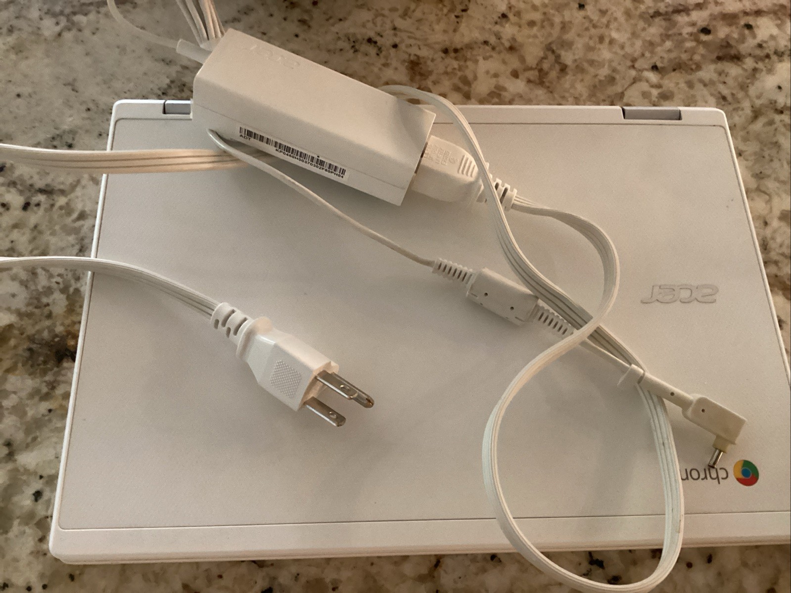 Acer Chromebook 11 N15Q8 Intel, White. 18GB Storage. Manufactured In 2017.