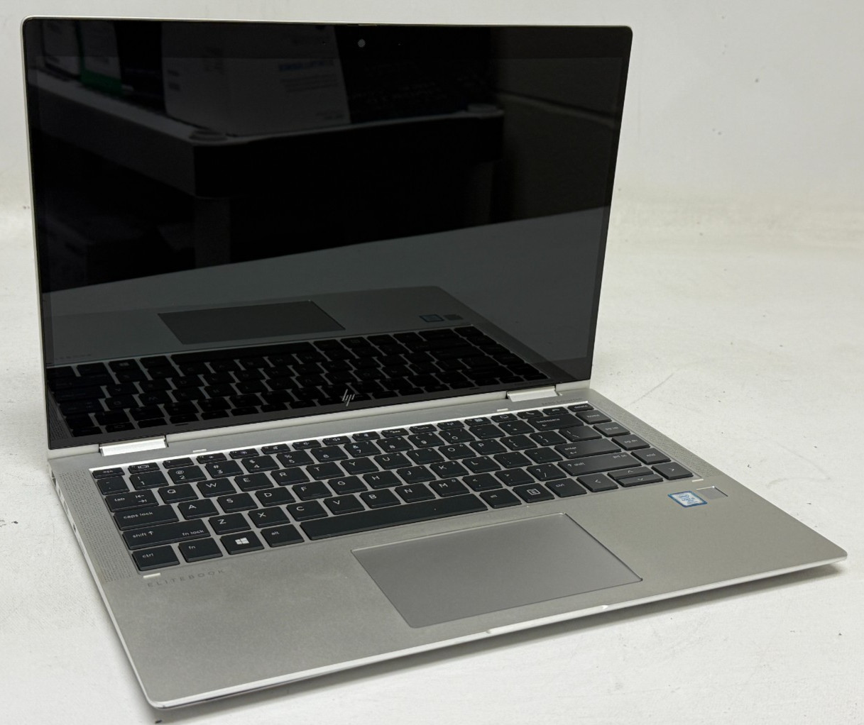 HP EliteBook x360 1040 G6 2in1 14″ (i5-8365u – 8GB RAM – 256GB SSD – Win11Home)