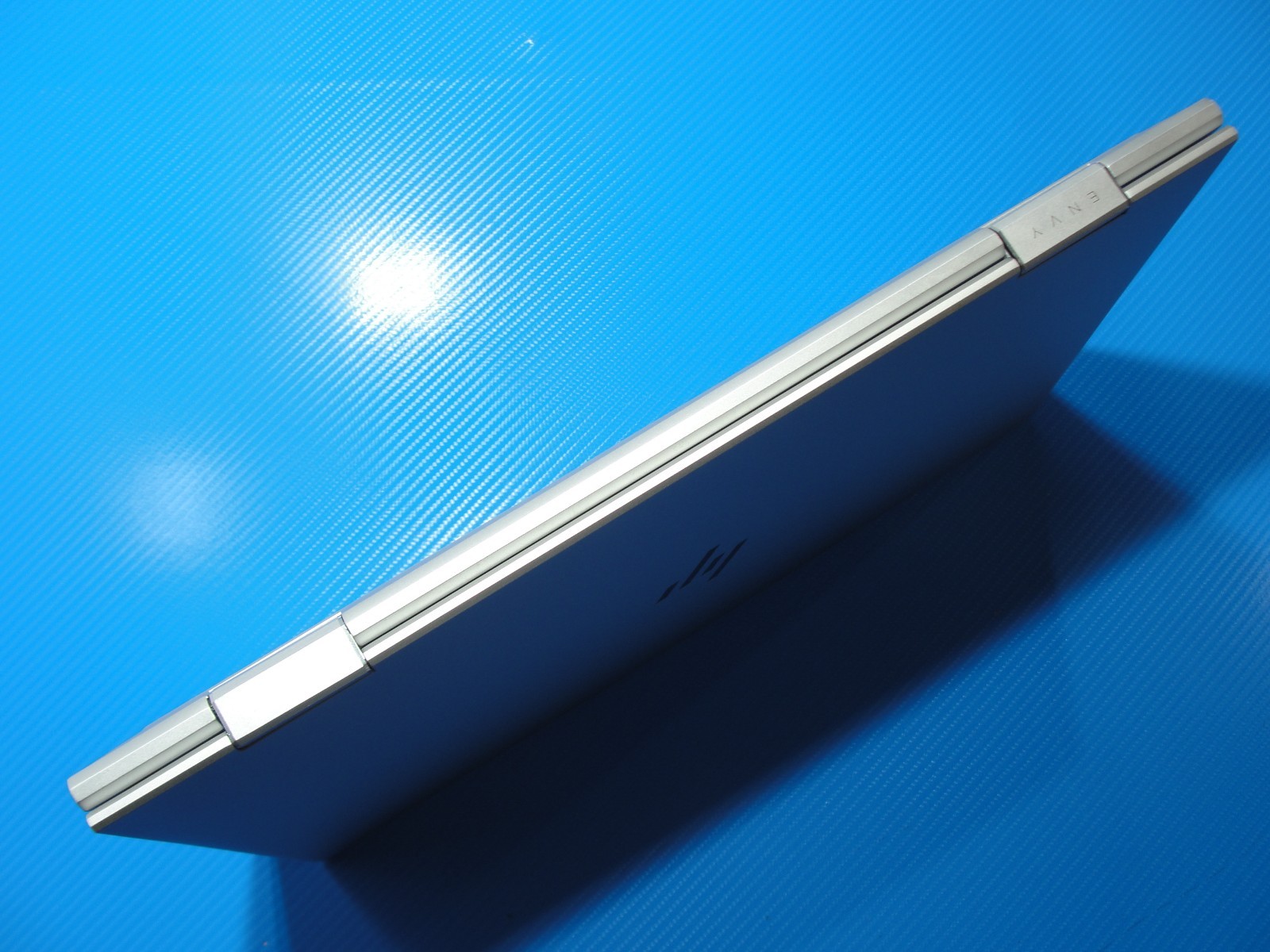 HP Envy x360 15t-DR100 15.6”FHD TOUCH Intel Core i7-10510U 1.8GHz 8GB RAM 256GB
