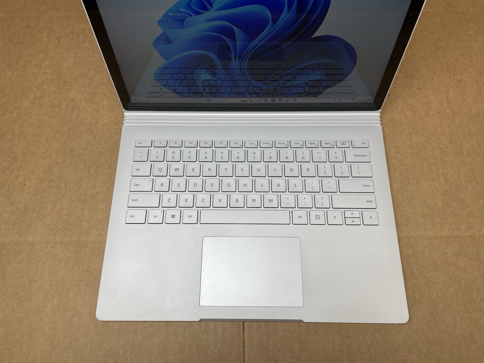 Surface Book 2 Intel Core i5-7300U@2.71GHz 8GB RAM 256GB SSD Windows 11 Pro