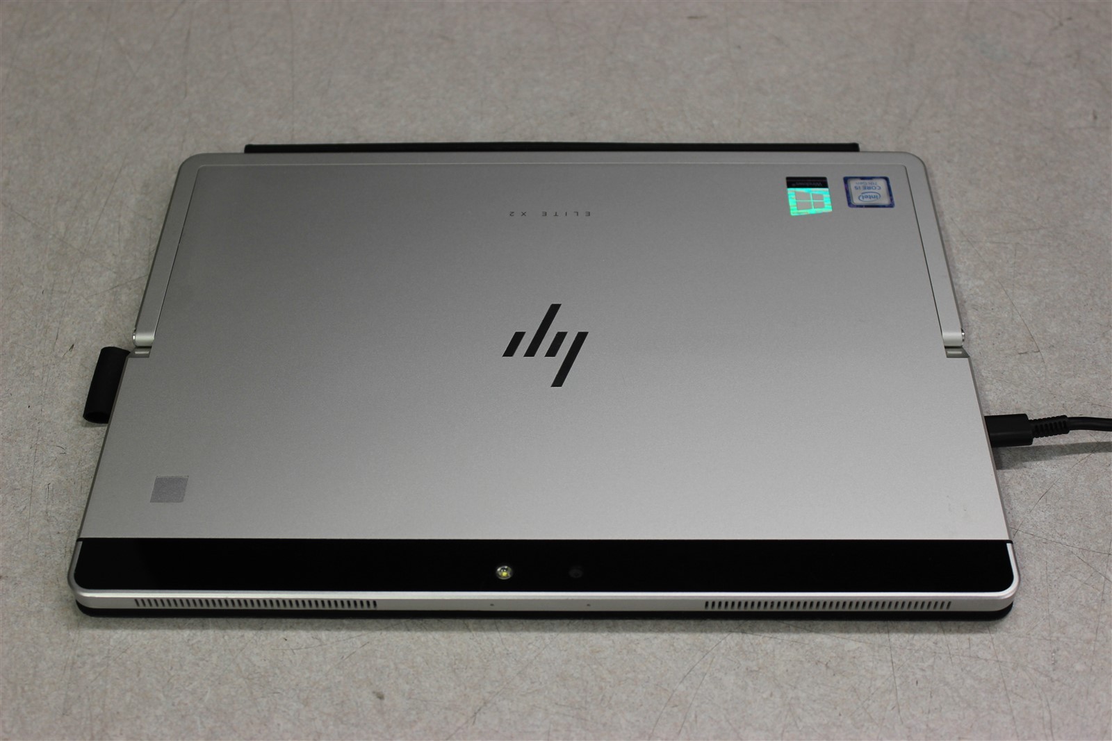 HP Elite X2 G2 2.5GHz Intel i5-7200U, 8GB RAM, 256GB M.2 SSD, Windows 10