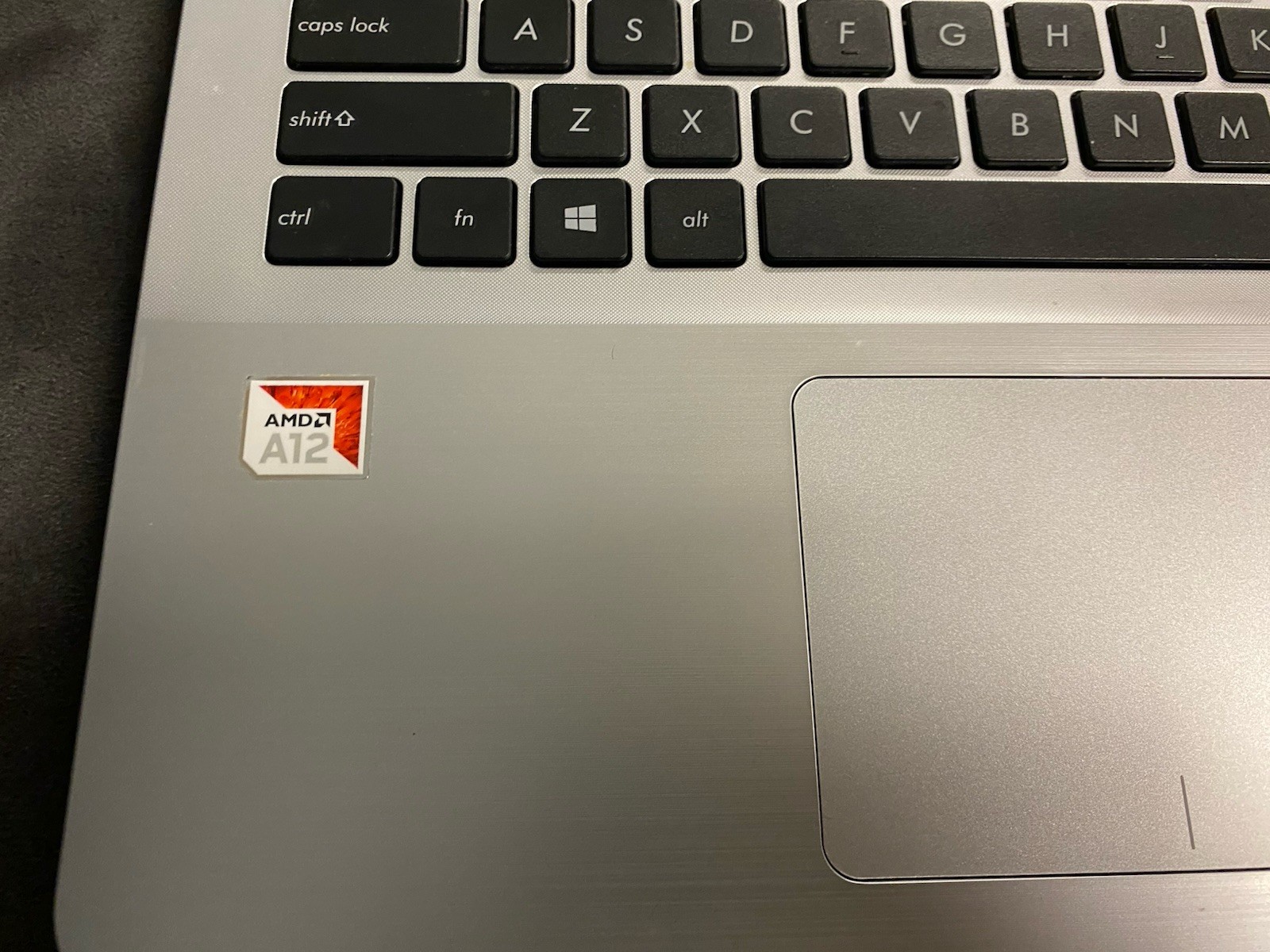 ASUS X555Q Laptop AMD A12-9720P 8GB RAM 120GB SSD Windows 10 Working