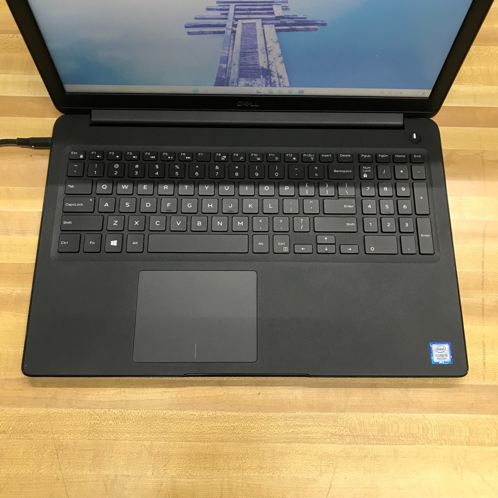 Dell Latitude 3500 15.6″ i5-8365U 1.6GHz 8GB RAM 256GB M.2 SSD (Windows 11 Pro)