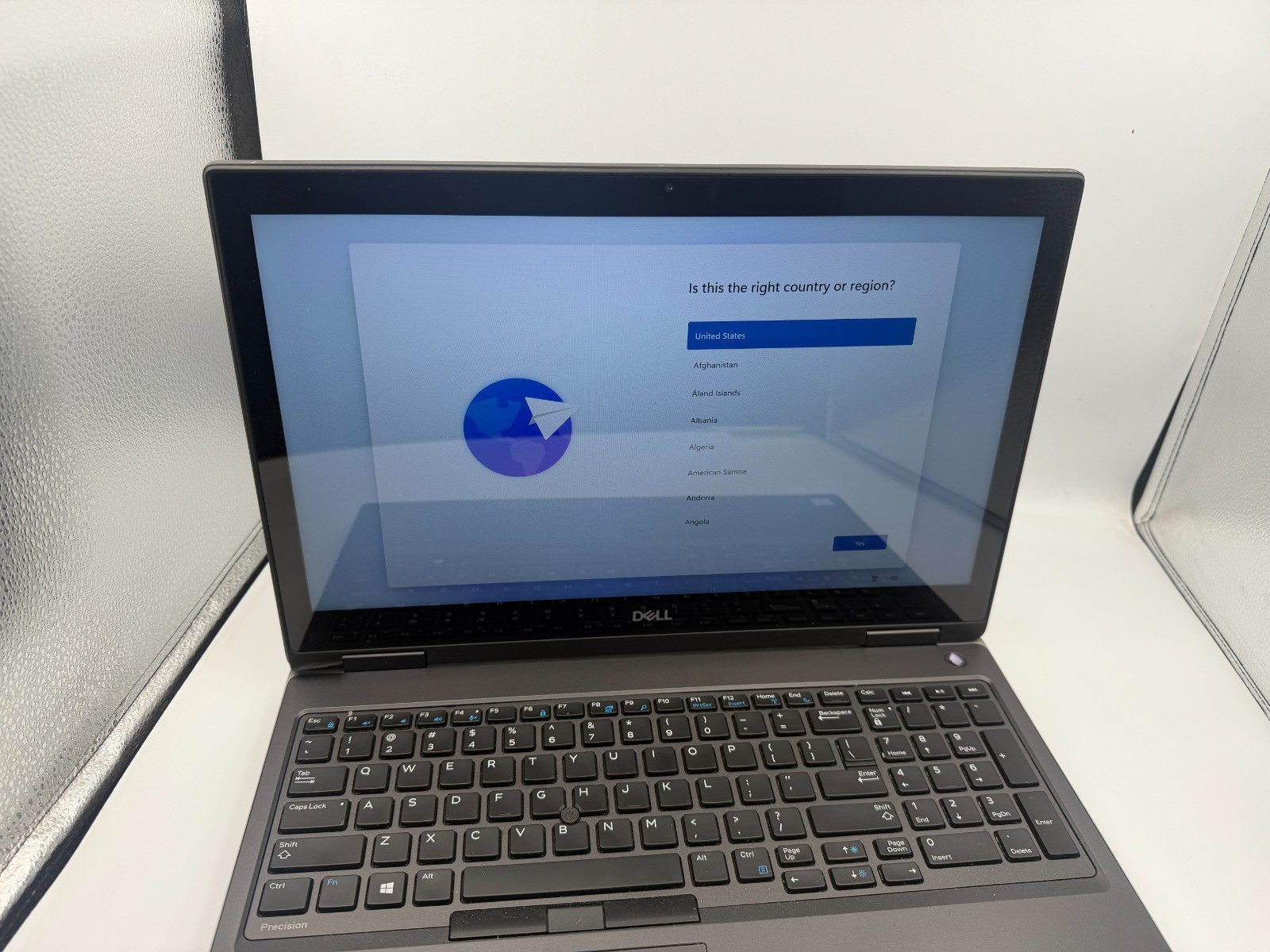 Dell Precision 7540 intel i7-9850H 2.6Ghz 16GB RAM FHD – TOUCHSCREEN – Win 11 P