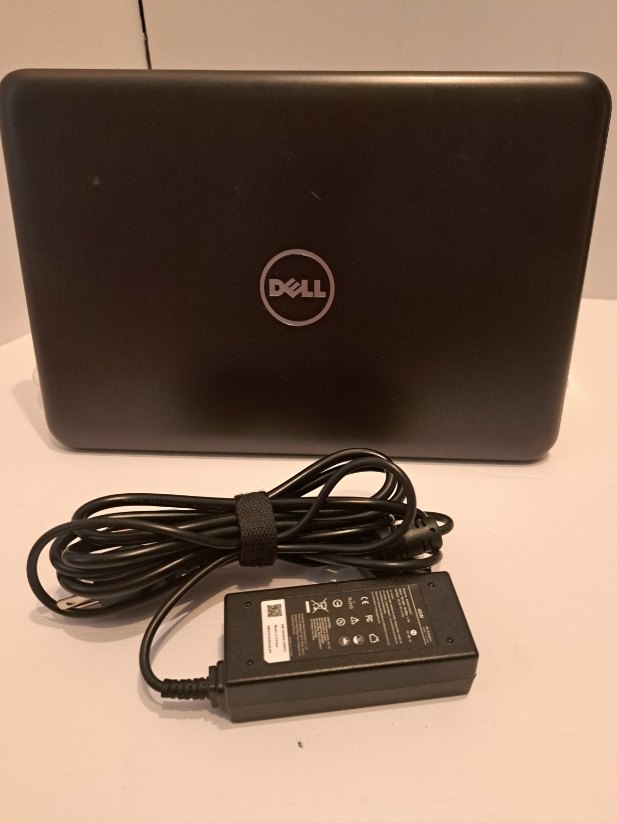Dell Inspiron P24T, Intel Celeron @ 1.60 GHZ, 30GB HDD, 2GB RAM, Win10