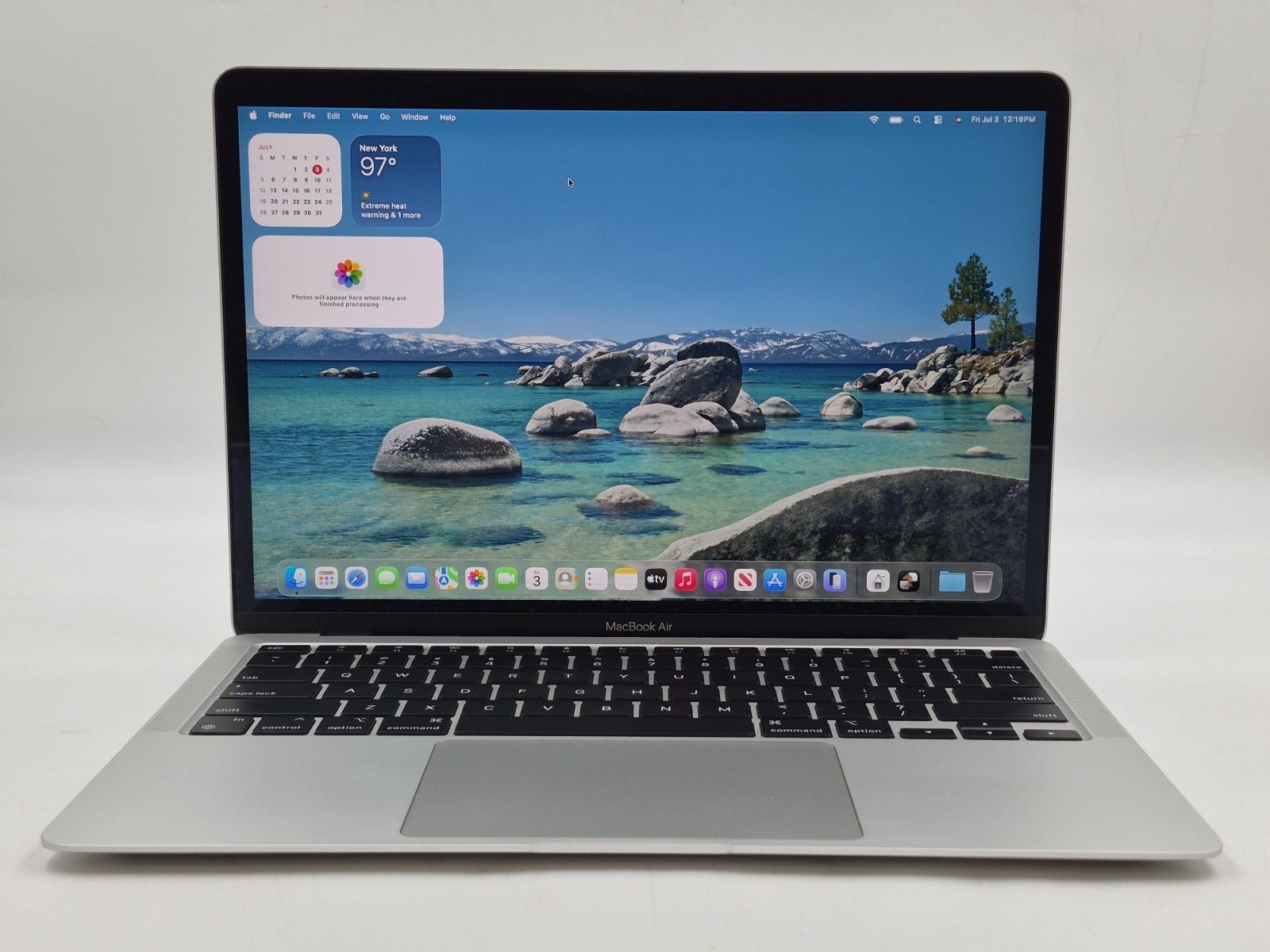 Apple MacBook Air A2337 13″ M1 3.20GHz 8GB RAM 256GB NVMe macOS Tahoe