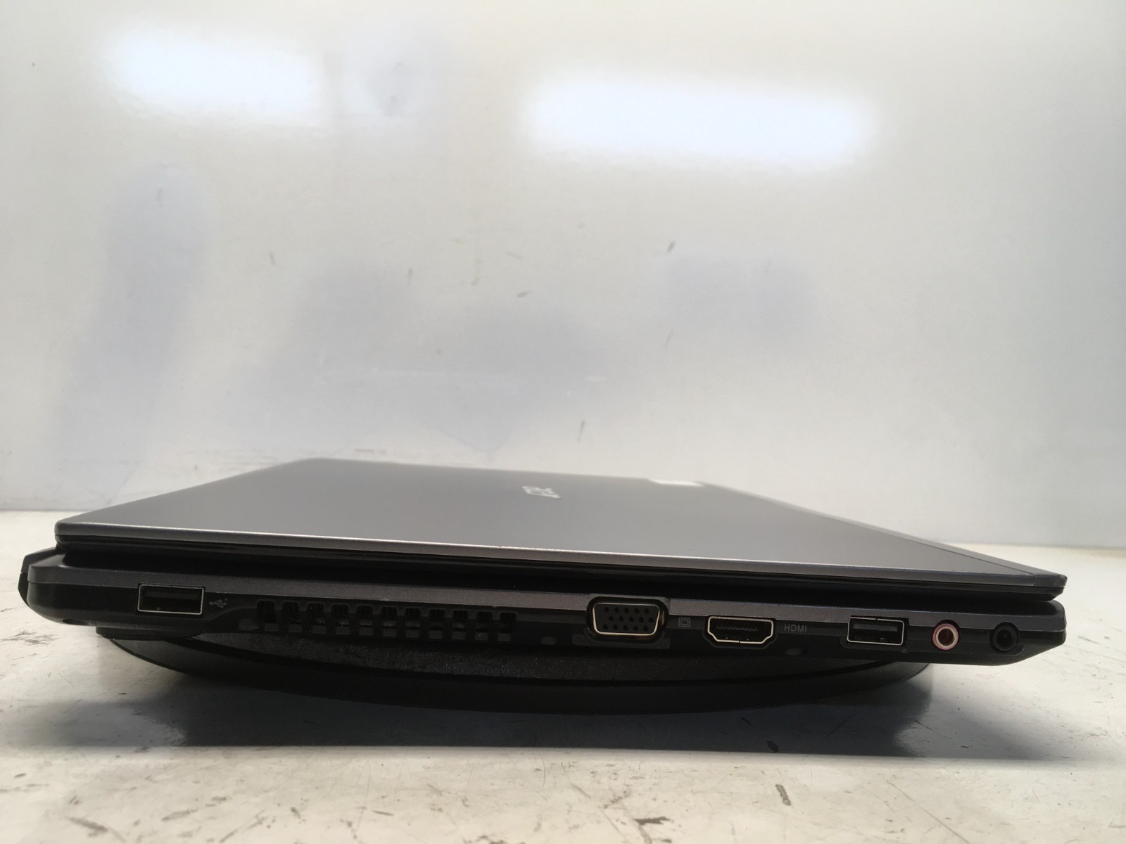 Acer Aspire 4810T Intel Core 2 Solo U3500 1.4GHz 4 GB NO HDD